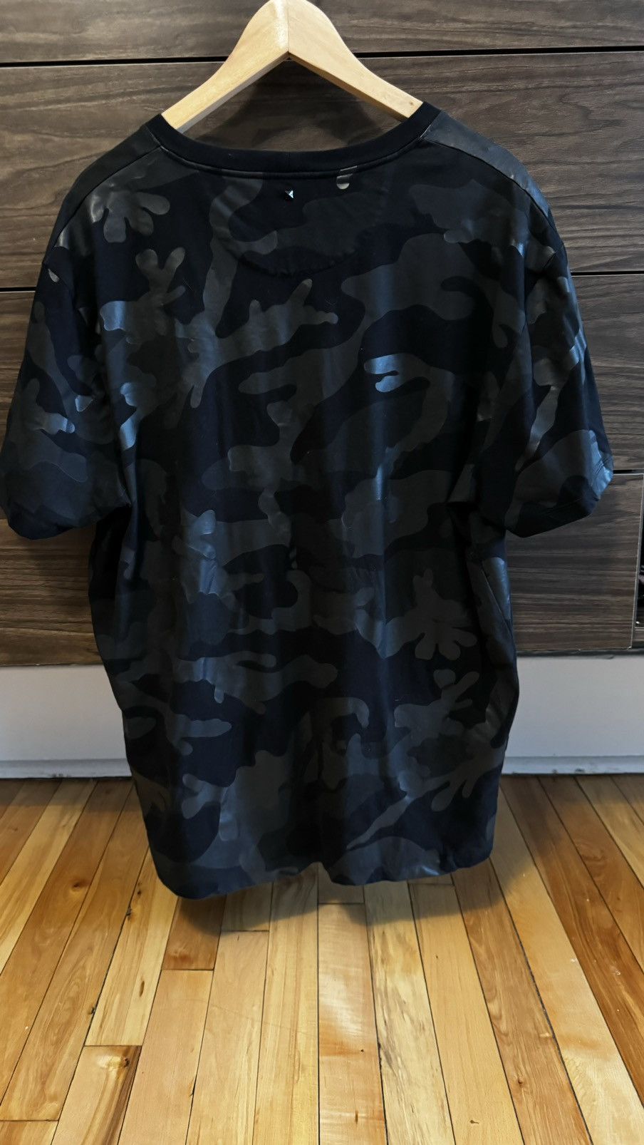 Valentino Valentino black army print t-shirt Size US XXL / EU 58 / 5 - 3 Thumbnail