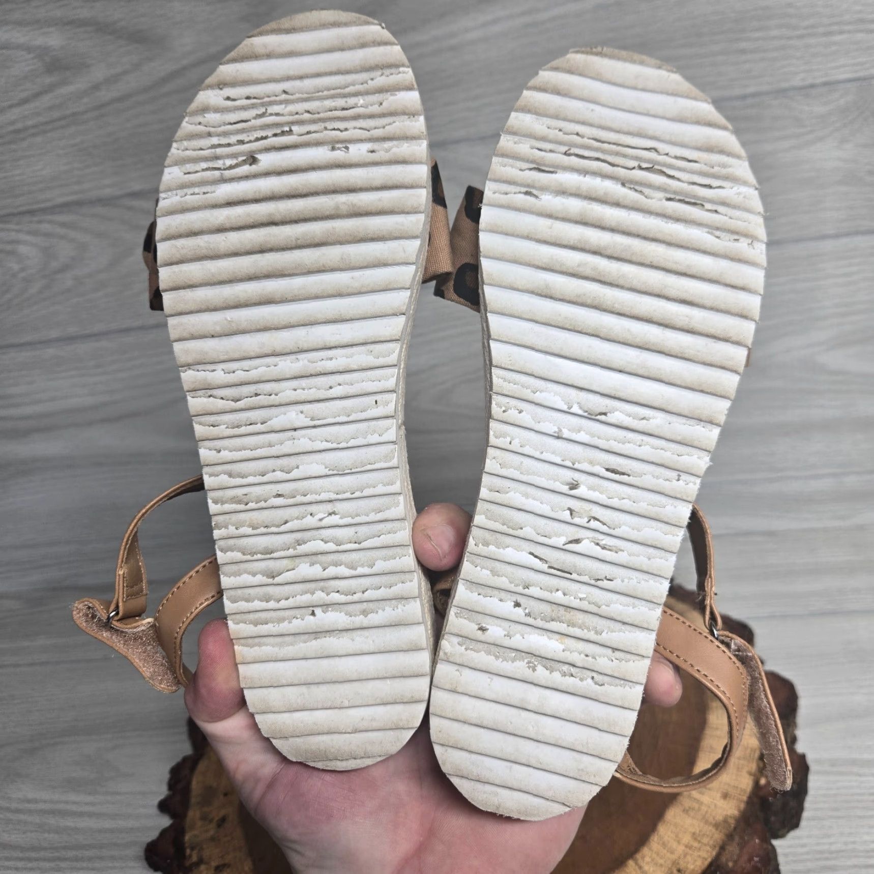 Old Navy Old Navy Leopard Sandals Slip On Ankle Strap Adult Women's Size 5 Size US 5 / IT 35 - 5 Thumbnail