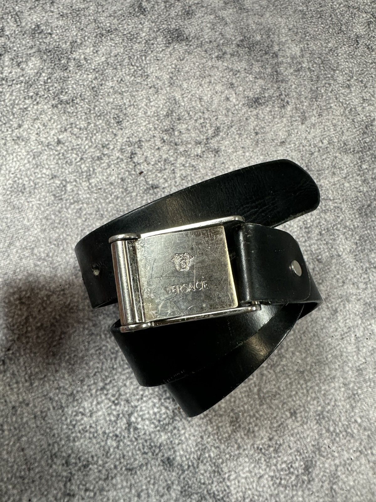 Versace Jeans Couture Y2K Versace Big Log Belts Streetwear Rare Casual Luxury USA Size ONE SIZE - 1 Thumbnail