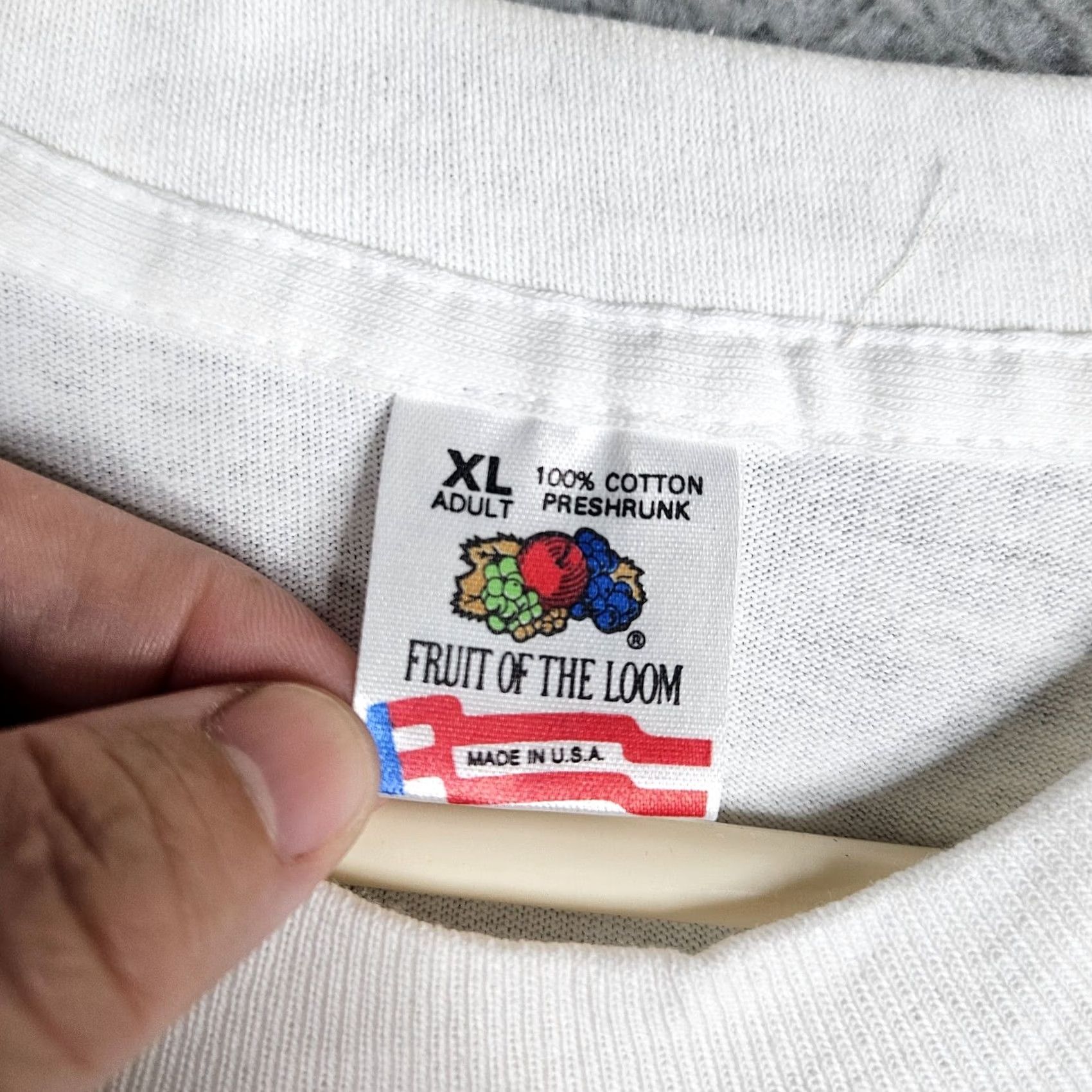 Vintage VINTAGE Jammin' with DJ! Earth Day UNISEX ADULT Short Sleeve Tee Size XL White Jersey Cotton Crew Neck T-Shirt Art All Seasons Mens Womens Boys Girls Size 40" / US 18 - 7 Thumbnail