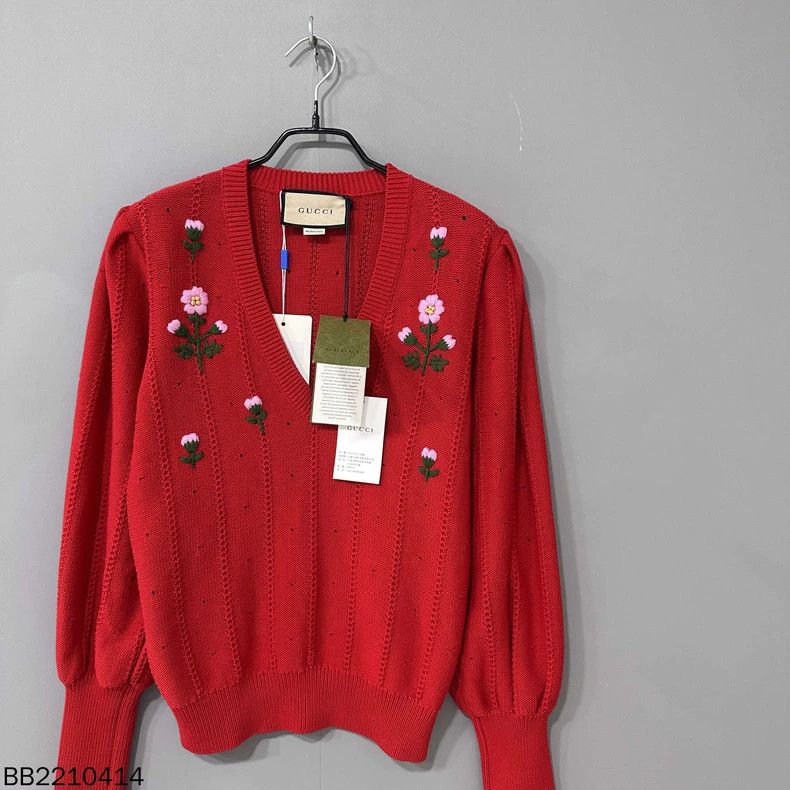 Gucci Gucci Embroidered floral v-neck knitted sweater 2503-Nextar Size S / US 4 / IT 40 - 1 Thumbnail