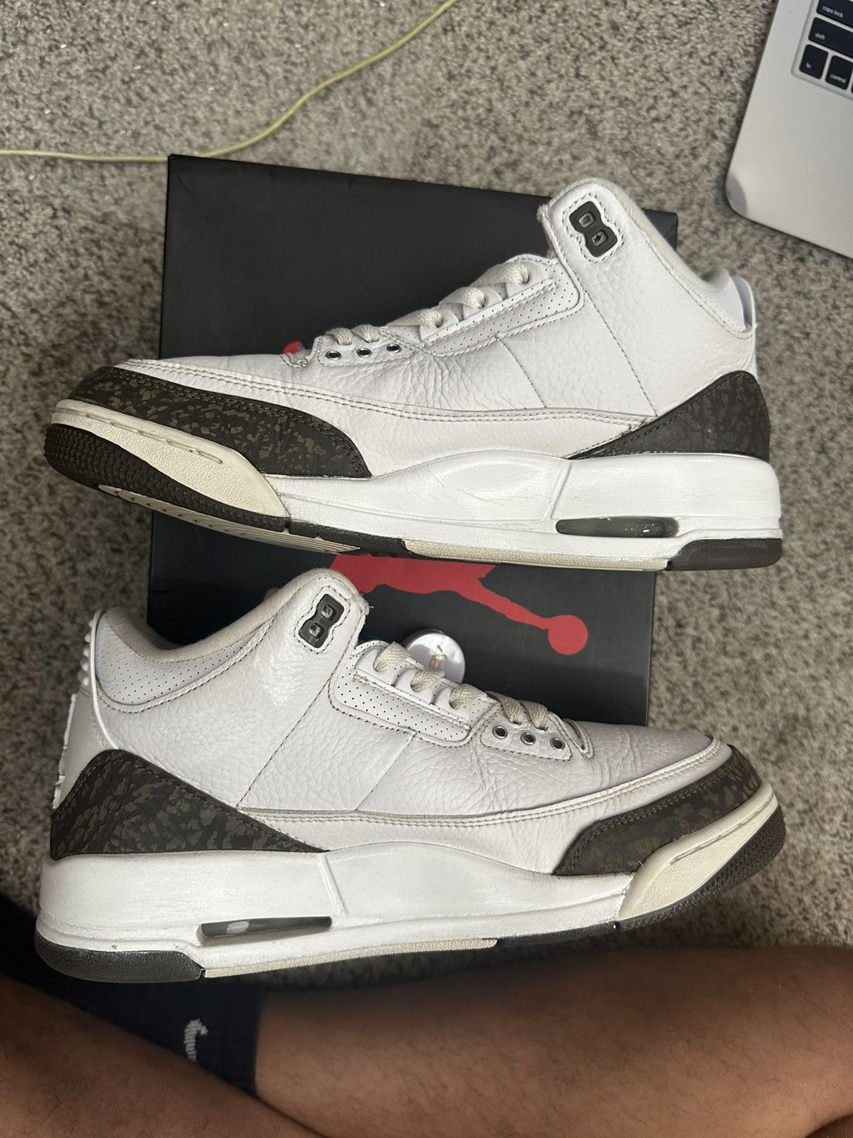 Jordan Brand Air jordan 3 mocha white latte brown chocolate - size 9.5 Size US 9.5 / EU 42-43 - 2 Thumbnail