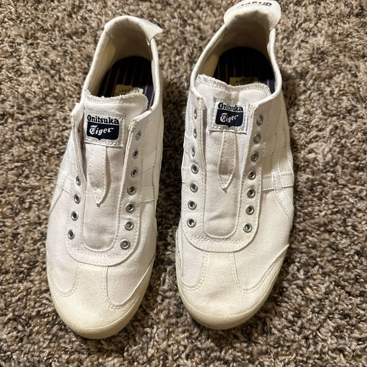 Onitsuka Tiger Onitsuka tiger slip ons Size US 8 / EU 41 - 1 Thumbnail
