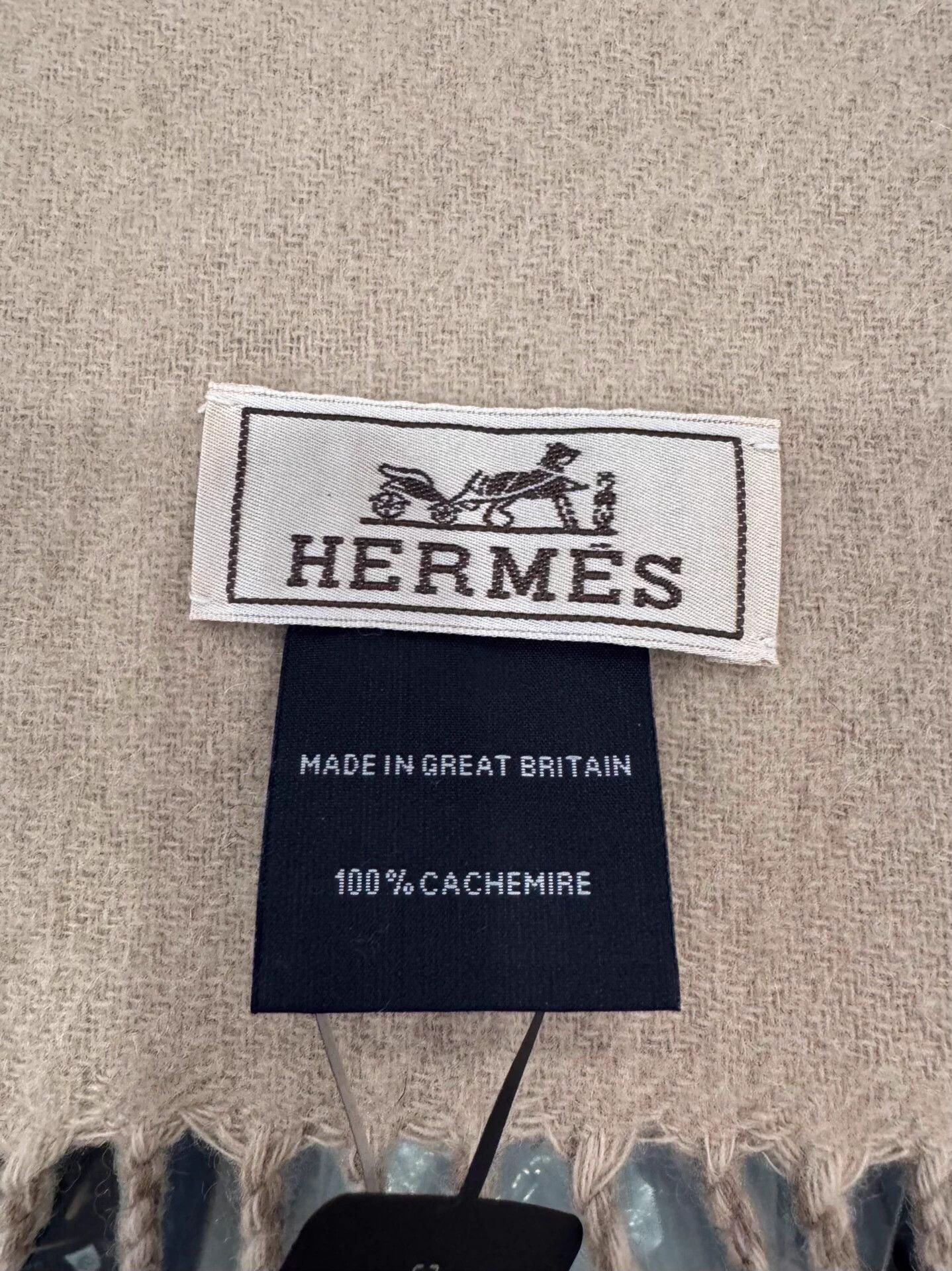 Hermes Hermes Ivory Camel Double-Faced Cashmere Scarf New Size ONE SIZE - 8 Thumbnail