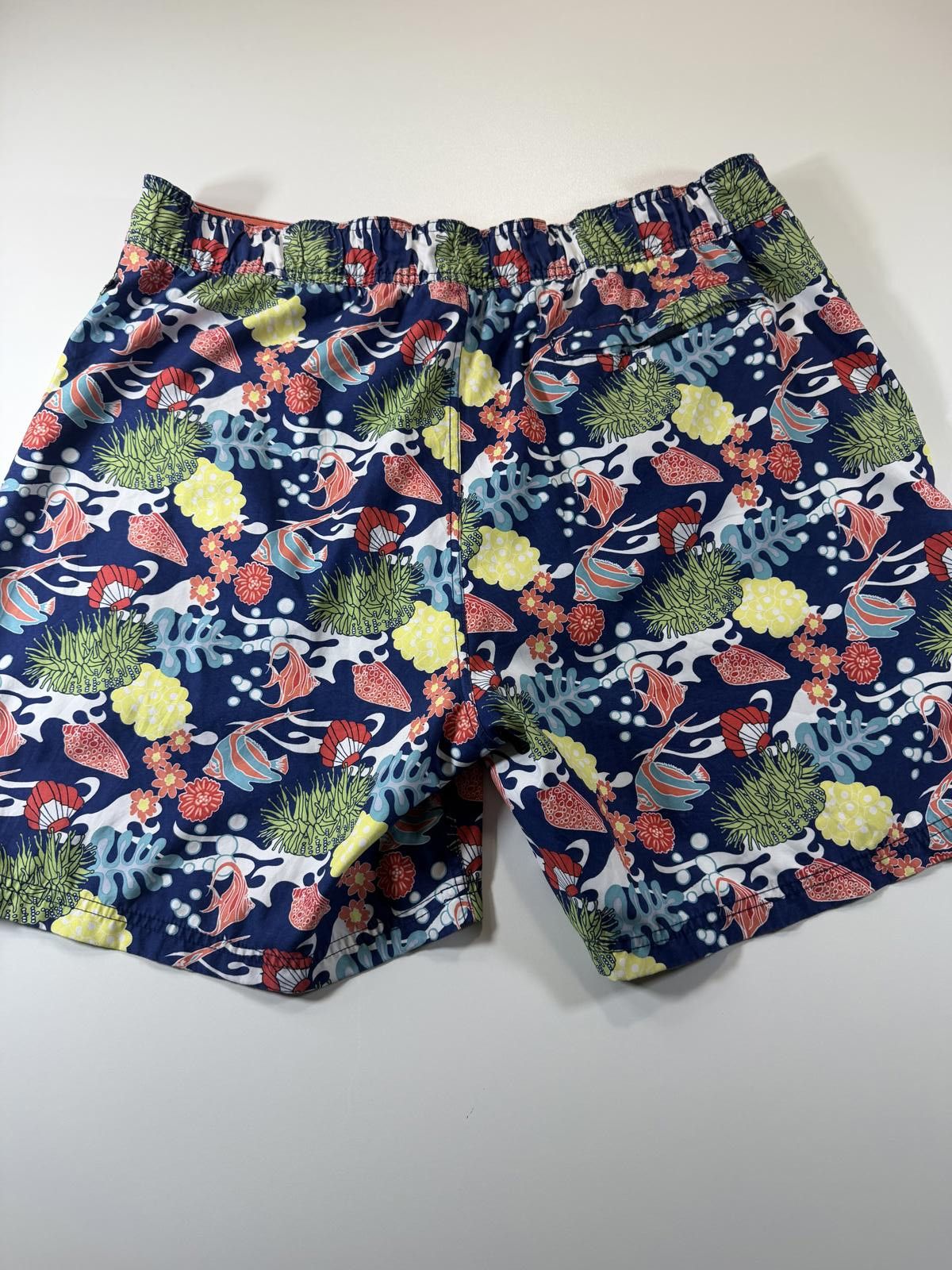Unknown London Men's Swim Shorts with Tropical Fish and Coral Print XXL Size US 40 / EU 56 - 9 Thumbnail