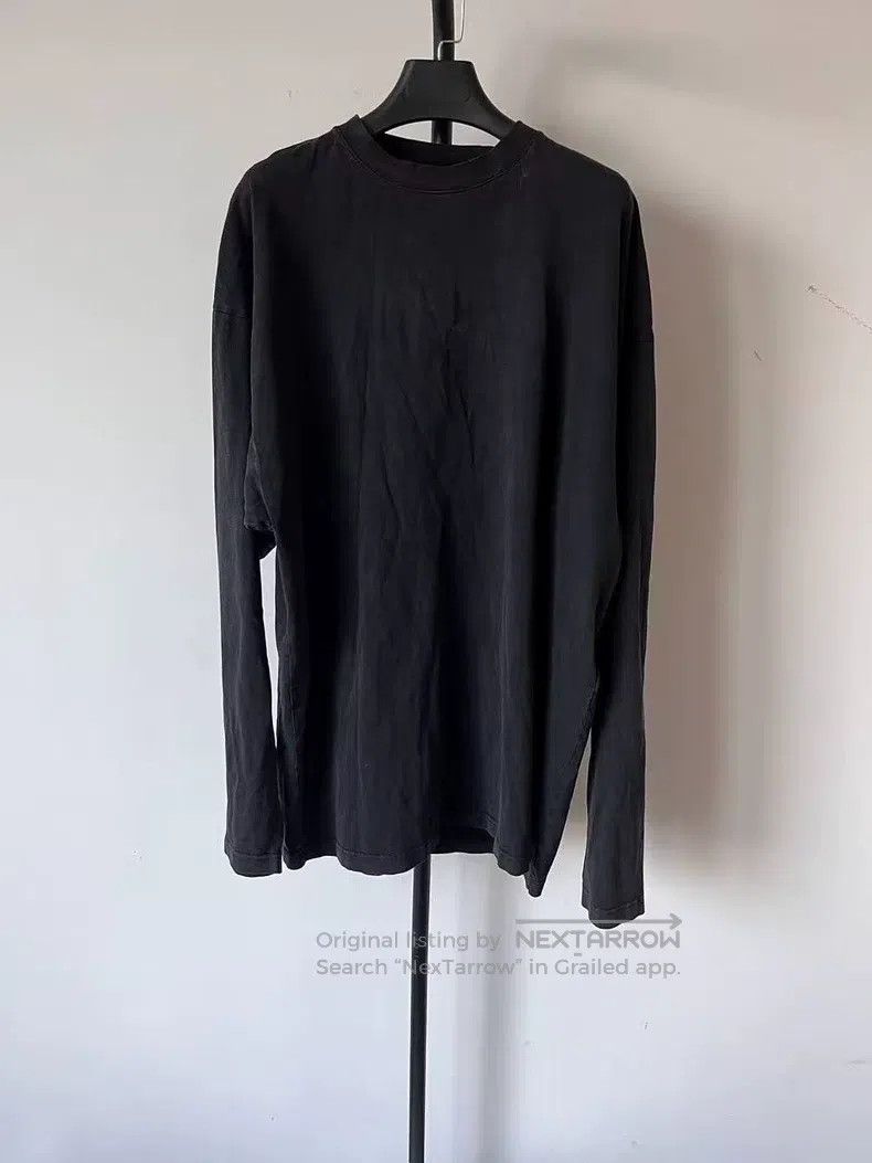 Balenciaga Balenciaga Round Neck Letter Print Long Sleeve T-Shirt Size M / US 6-8 / IT 42-44 - 2 Thumbnail