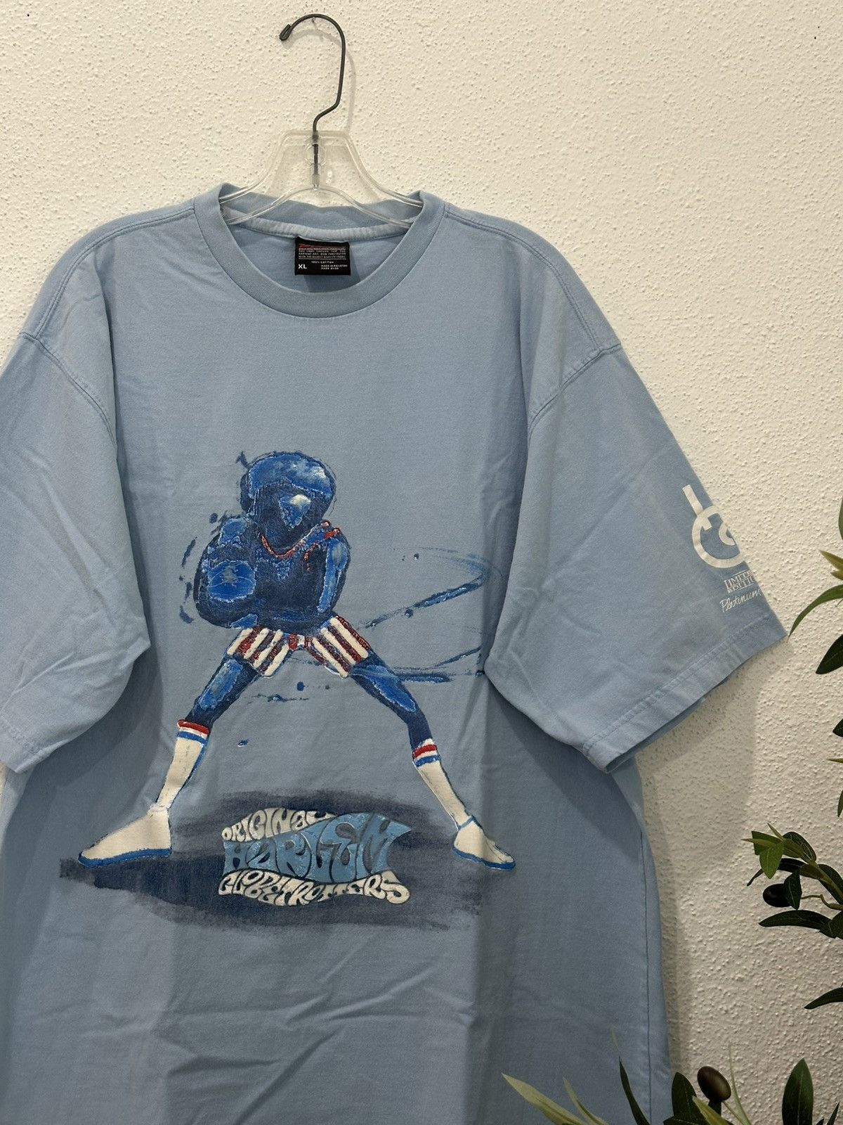 Fubu Vintage Y2K FUBU Harlem Globetrotters Graphic Tee Size XL Size US XL / EU 56 / 4 - 2 Thumbnail