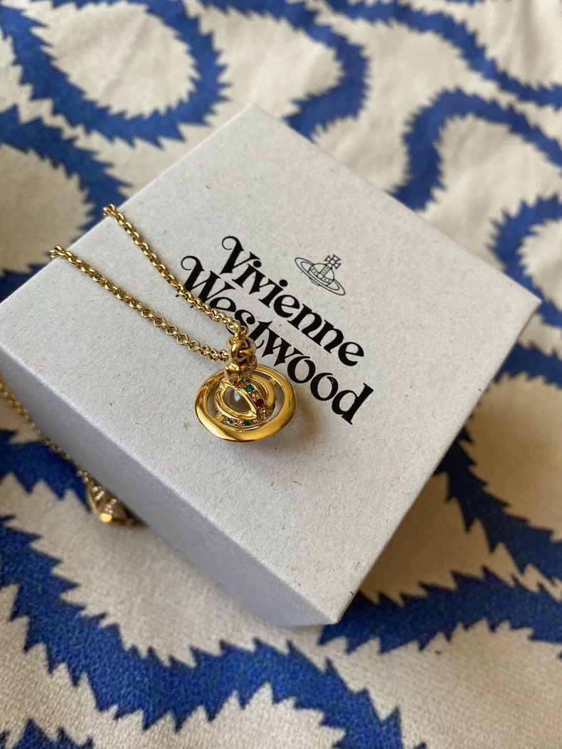 Vivienne Westwood Vivienne Westwood Used golden Orb Saturn necklace Size ONE SIZE - 1 Thumbnail