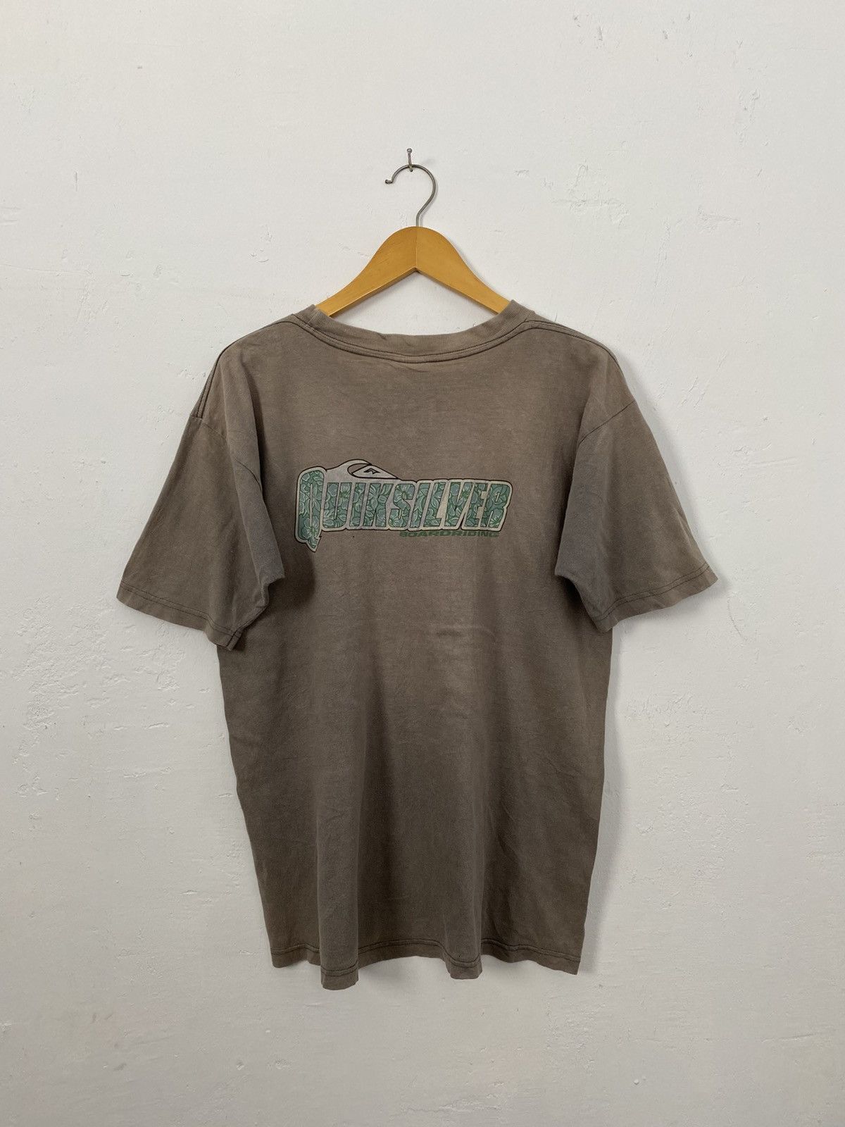 Quiksilver Vintage Quiksilver t-shirt Size US M / EU 48-50 / 2 - 1 Thumbnail