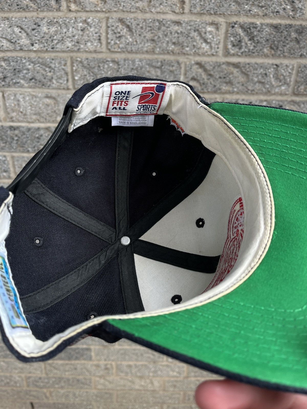 Sports Specialties × Vintage Vintage Detroit Red Wings Sports Specialties SnapBack Hat Size ONE SIZE - 2 Thumbnail