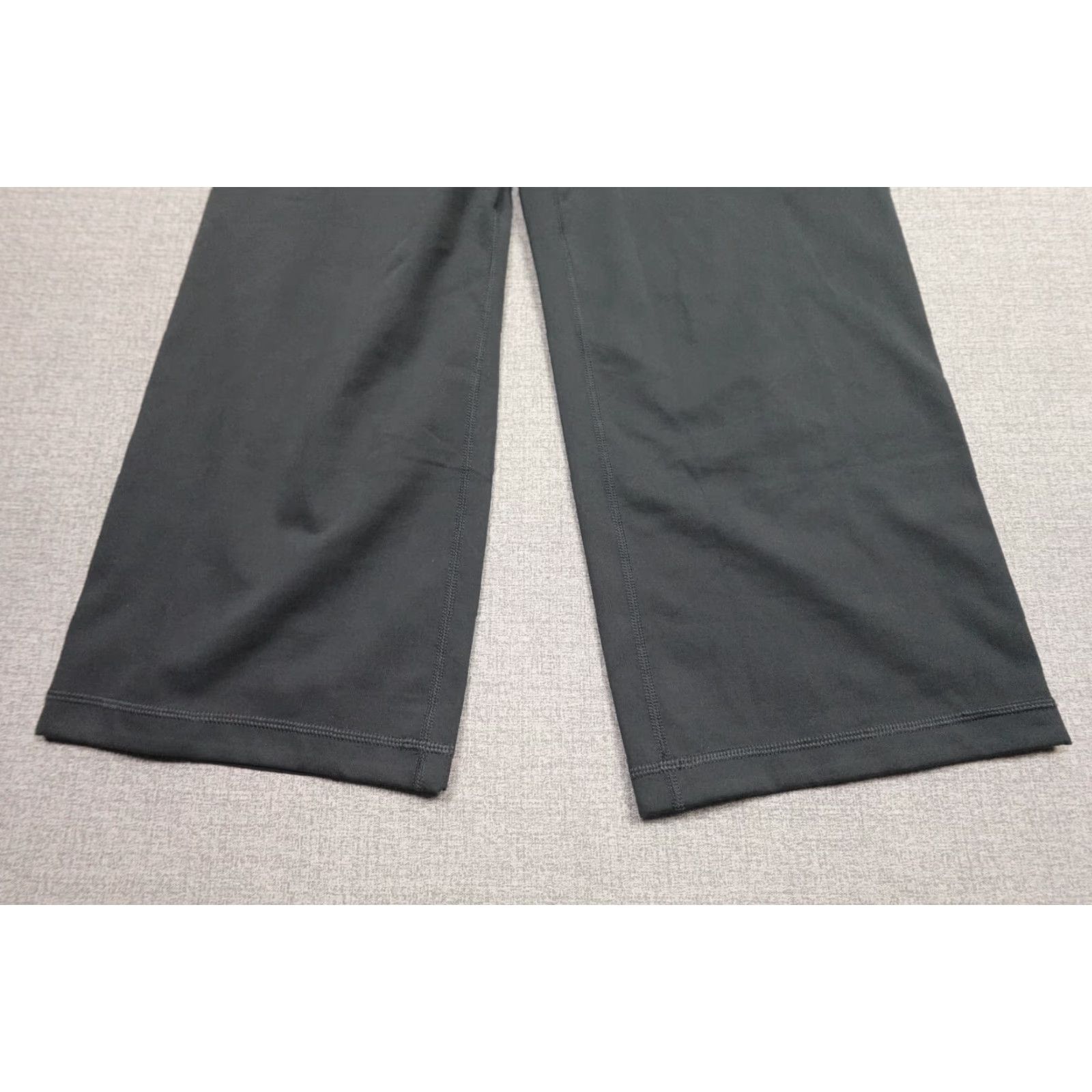 Under Armour Under Armour Leggings Womens Small Gray Fitted Performance Stretch NWT Size 28" / US 6 / IT 42 - 3 Thumbnail