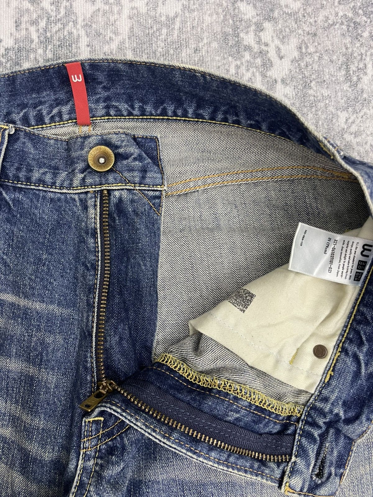 Uniqlo Vtg Uniqlo UJ S004 Loose Fit Straight Blue Washed Denim s5 Size US 31 - 7 Thumbnail