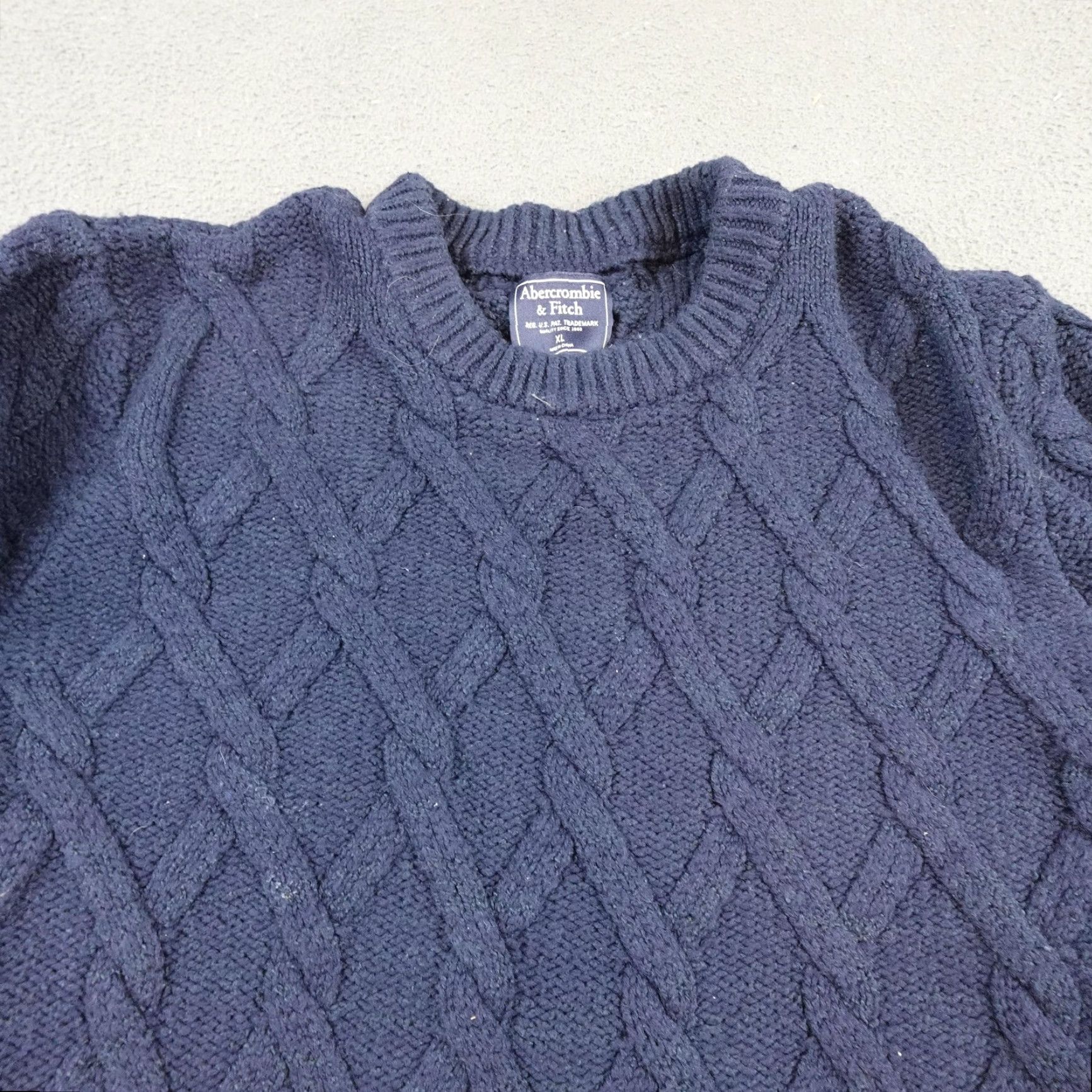 Abercrombie & Fitch **Abercrombie & Fitch Mens XL Navy Cable Knit Pullover Sweater** User: Abercrombie & Fitch Mens XL Navy Cable Knit Pullover Sweater Size US XL / EU 56 / 4 - 4 Thumbnail