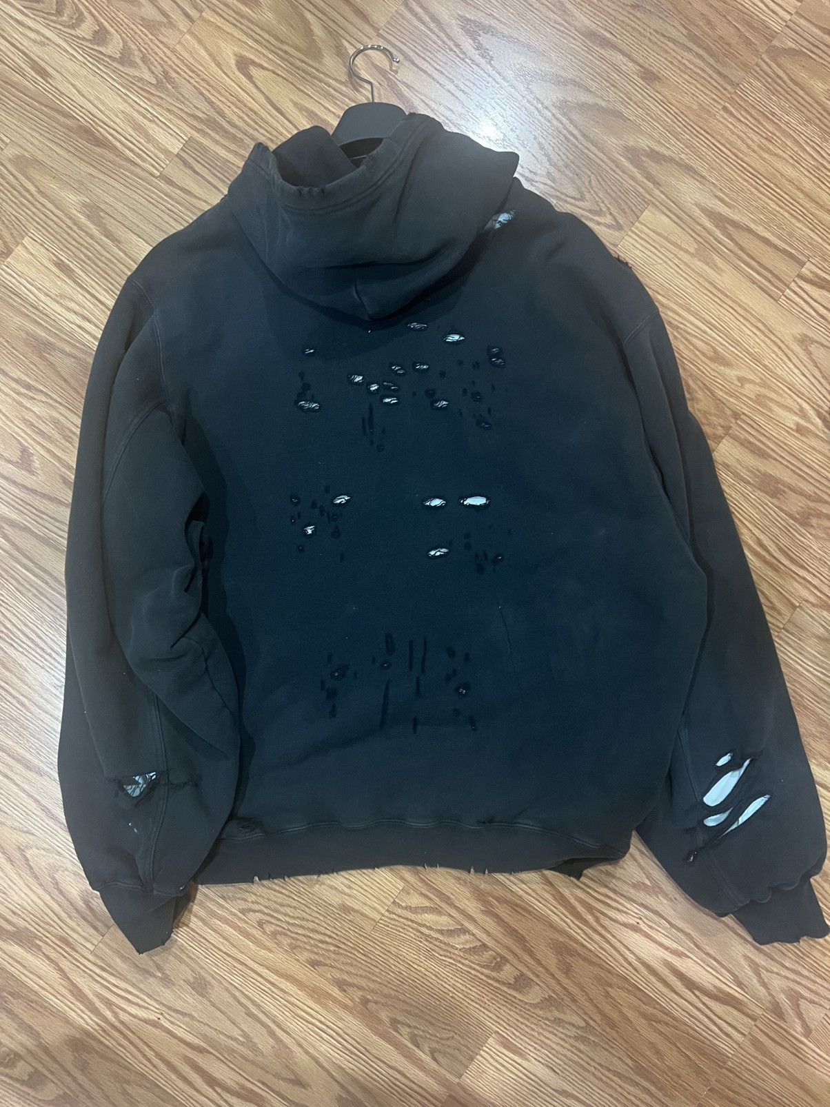 Balenciaga Balenciaga Caps Destroyed Hoodie Cotton Black Oversized XXS Size US XXS / EU 40 - 9 Thumbnail