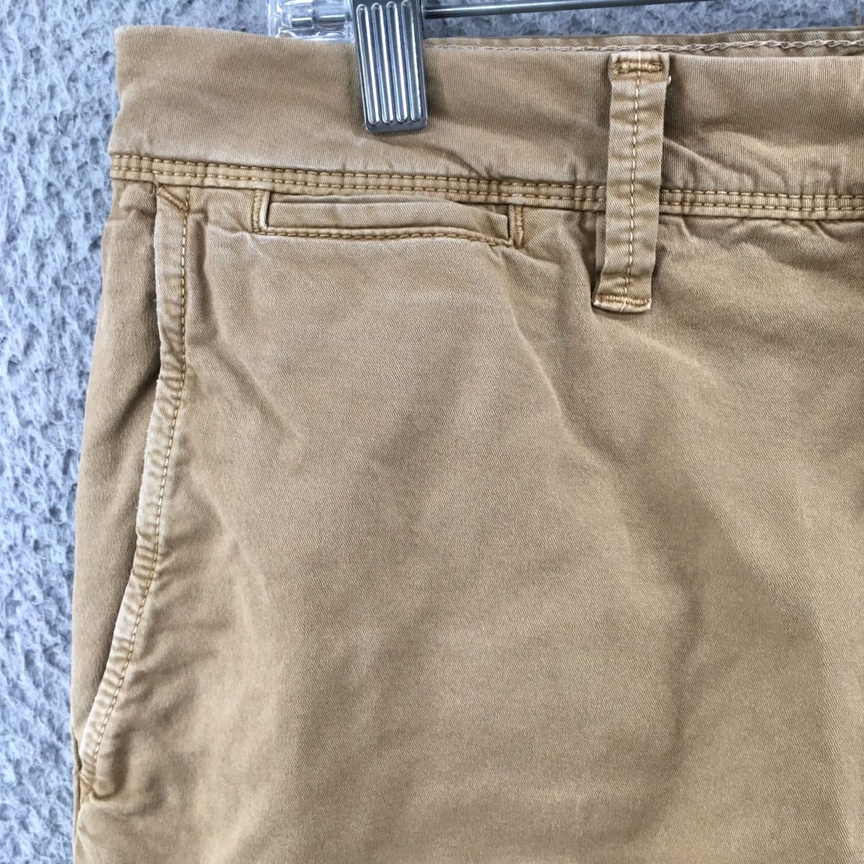 American Eagle Outfitters VINTAGE American Eagle Outfitters Chino Pants Mens 32x36 Beige Mid Rise Zip Fly Slim/Regular Tie Legs? Size US 32 / EU 48 - 4 Thumbnail