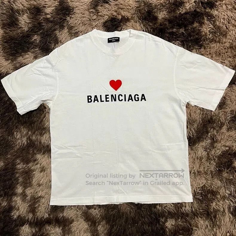 Balenciaga Balenciaga Heart Embroidery Limited Tee. Size US S / EU 44-46 / 1 - 1 Thumbnail
