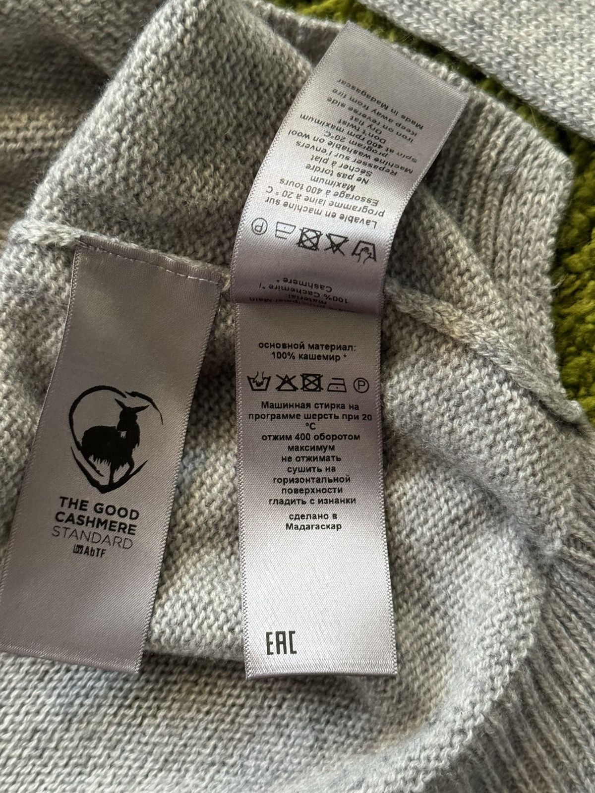 Designer × Zadig & Voltaire Zadig & Voltaire 100% cashmere Mirka Heart cardigan sweater Size M / US 6-8 / IT 42-44 - 13 Thumbnail