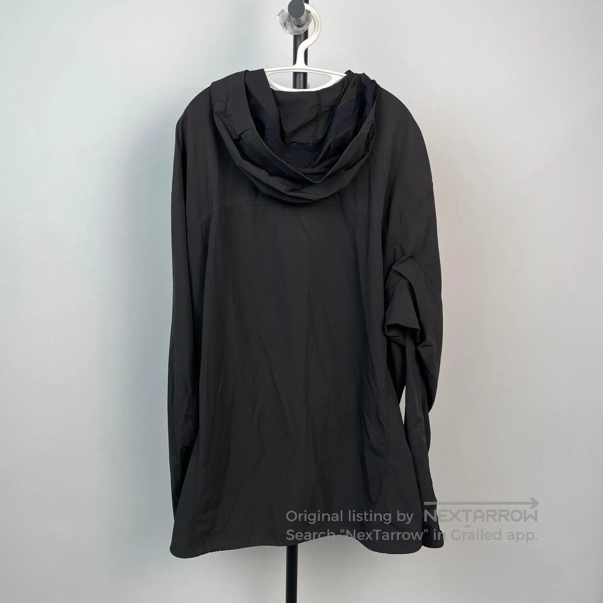 Arc'teryx Arc'teryx Black lightweight sun-protective clothing| Size US M / EU 48-50 / 2 - 2 Thumbnail