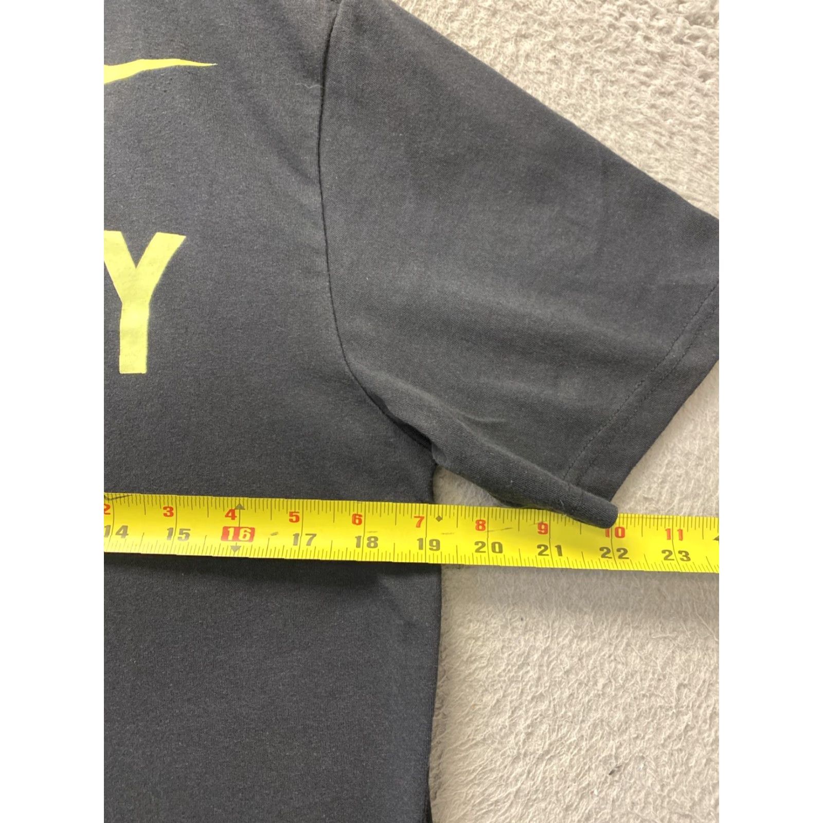 Nike Nike Dri-Fit T‑Shirt Black S Men Short Sleeve Crew Neck Moisture Wicking Beach Tee Size US S / EU 44-46 / 1 - 5 Thumbnail
