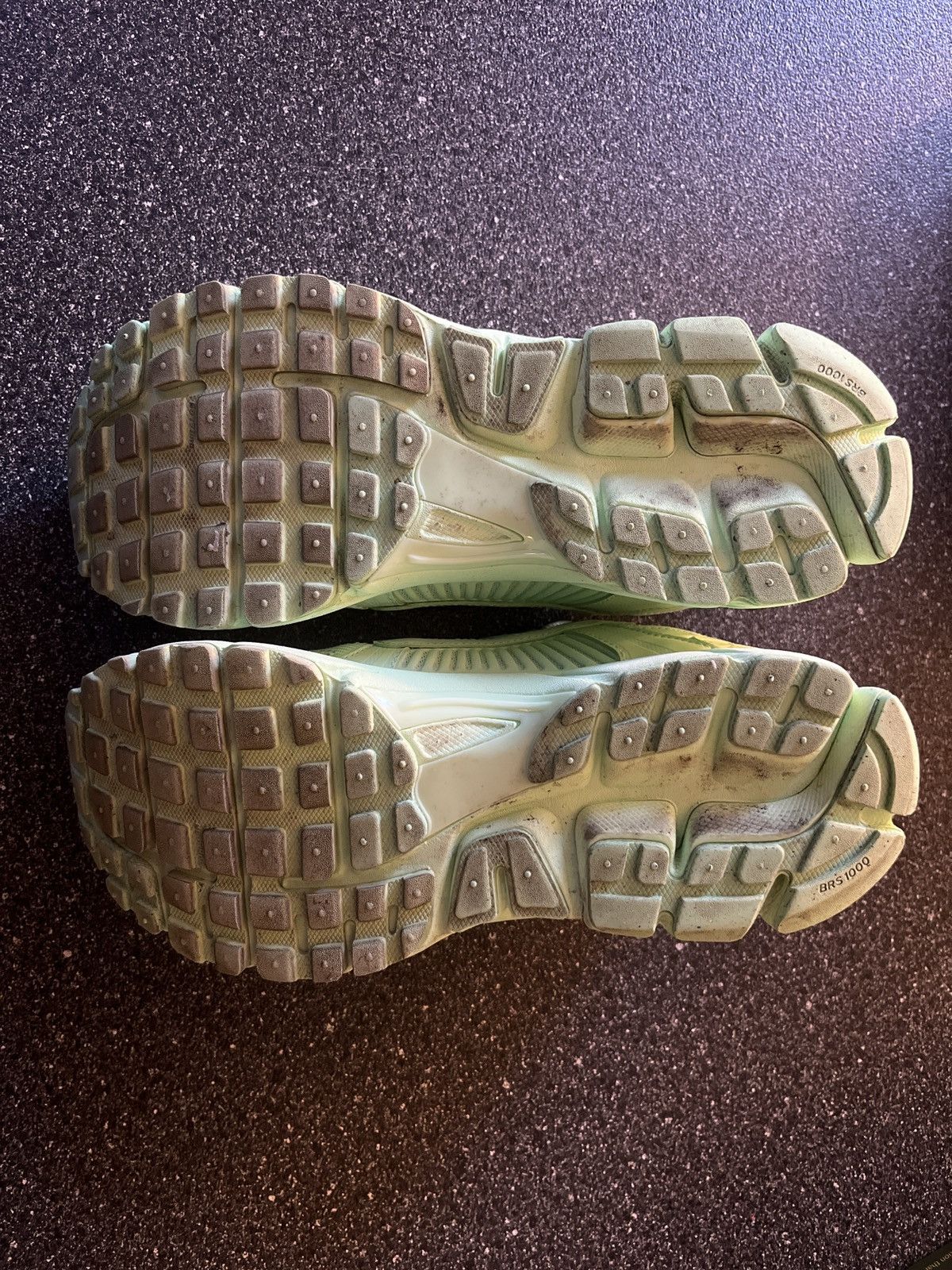 Nike Nike Zoom Vomero 5 - Vapor Green Size US 8.5 / EU 41-42 - 6 Thumbnail