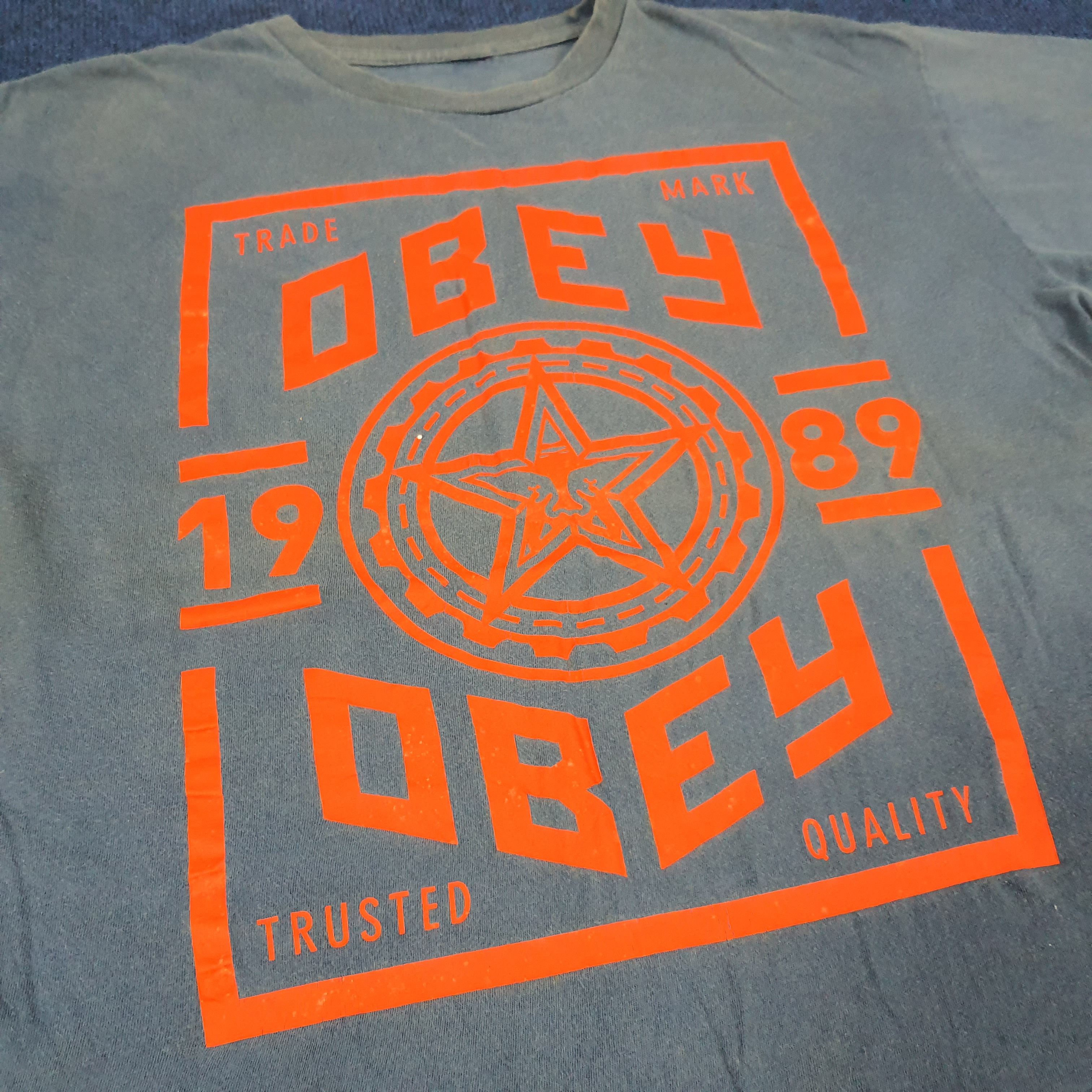 Obey × Vintage Vintage OBEY Big Print Design Streetwear Style T-shirt Size US L / EU 52-54 / 3 - 2 Thumbnail