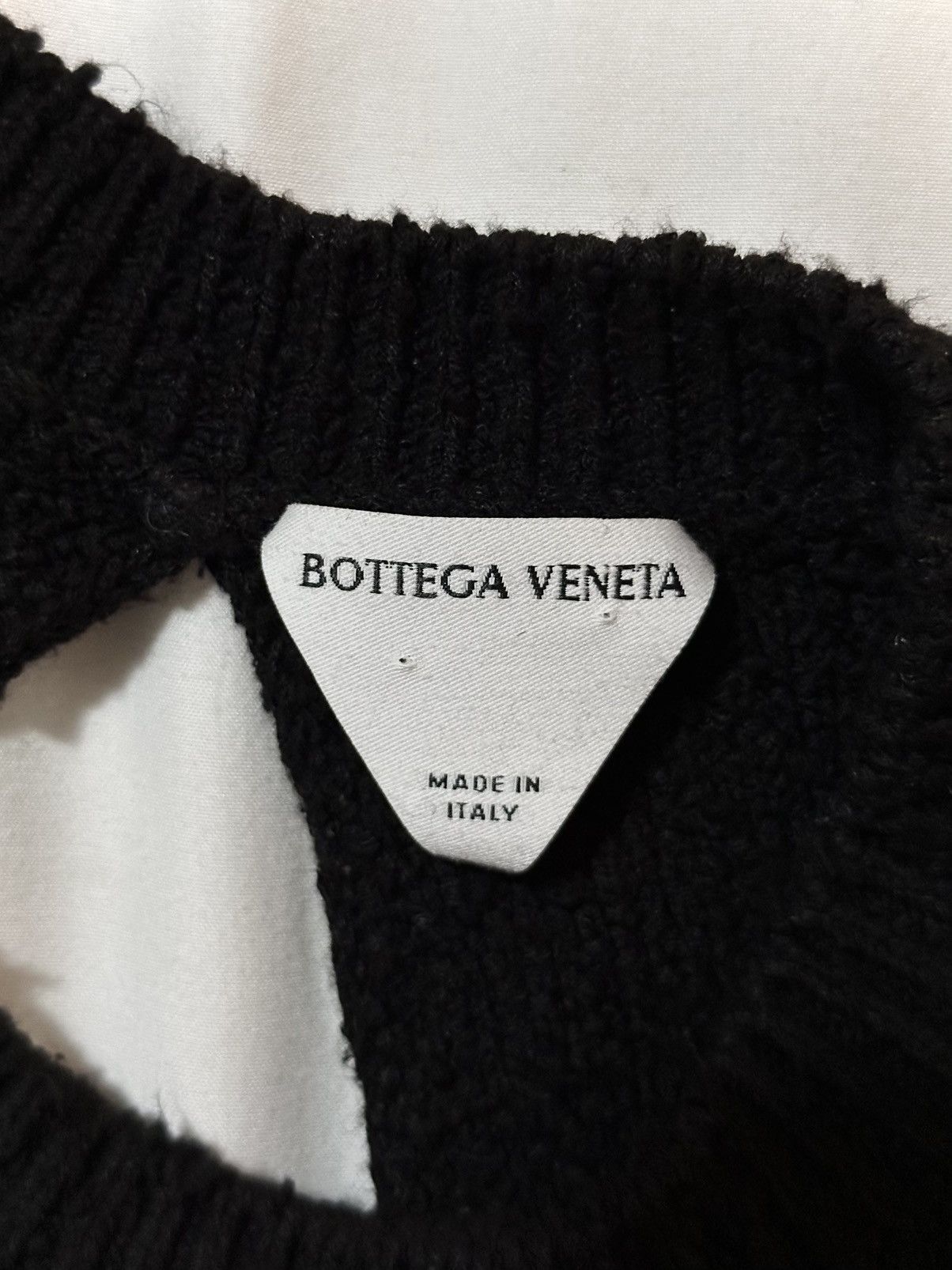 Bottega Veneta Bottega Veneta Open-Back Bouclé Sweater Vest Size XS / US 0-2 / IT 36-38 - 3 Thumbnail
