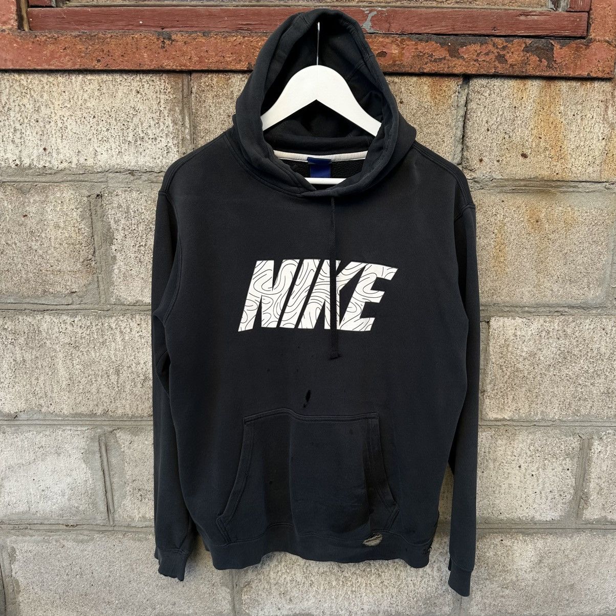 Y/Project Vintage Nike Hoodie Big Logo Size M Y2K 00s USA Trashed Size US M / EU 48-50 / 2 - 1 Thumbnail