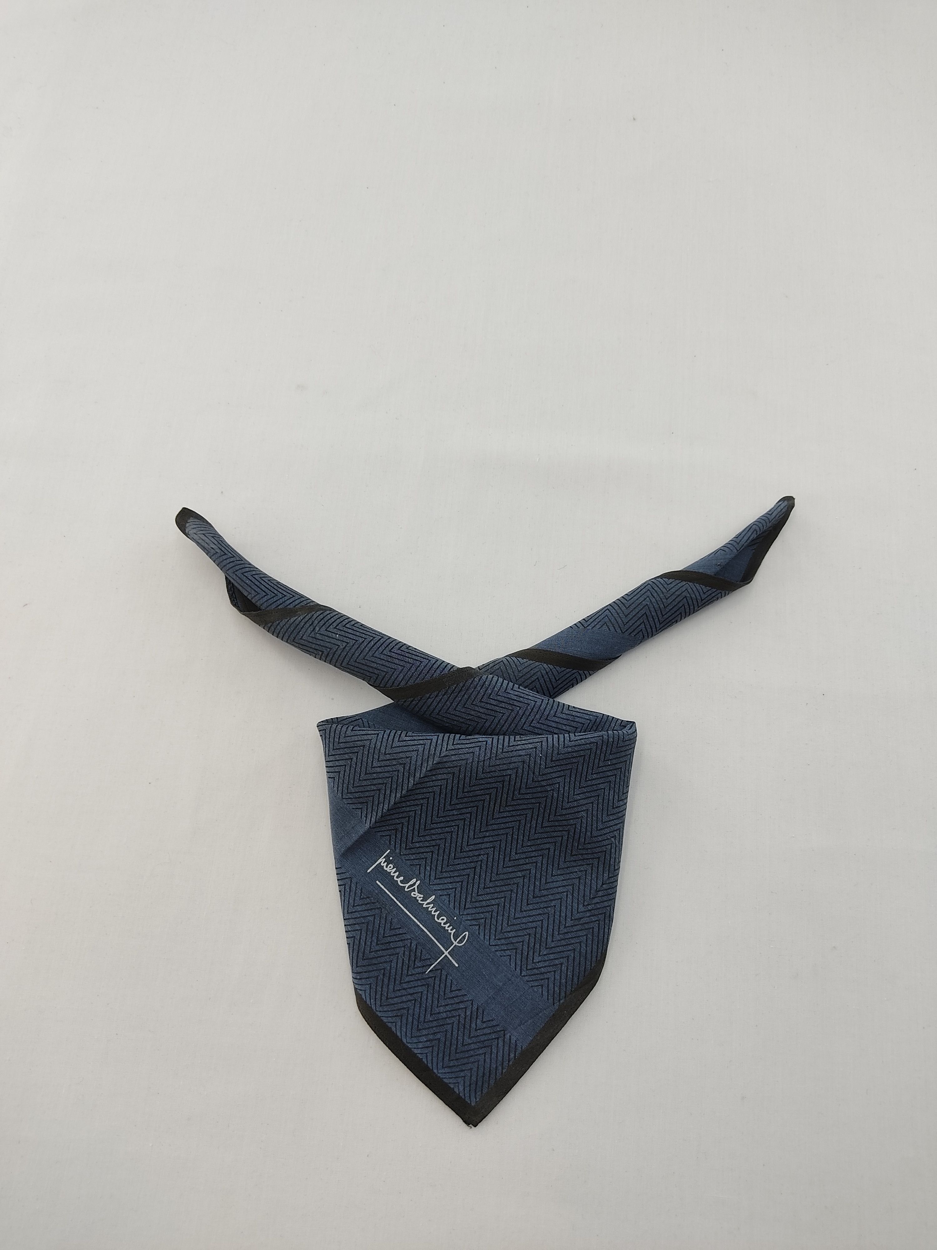 Pierre Balmain × Vintage Vintage Pierre Balmain Handkerchief / Neckwear / Bandana Size ONE SIZE - 1 Thumbnail