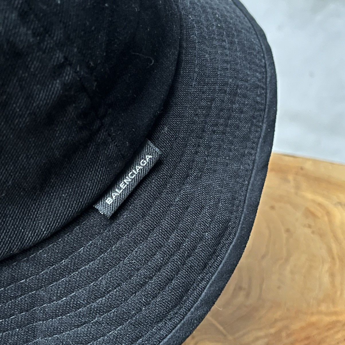 Balenciaga 💸BINDING OFFER💸 Balenciaga Bucket Hat Size ONE SIZE - 5 Thumbnail