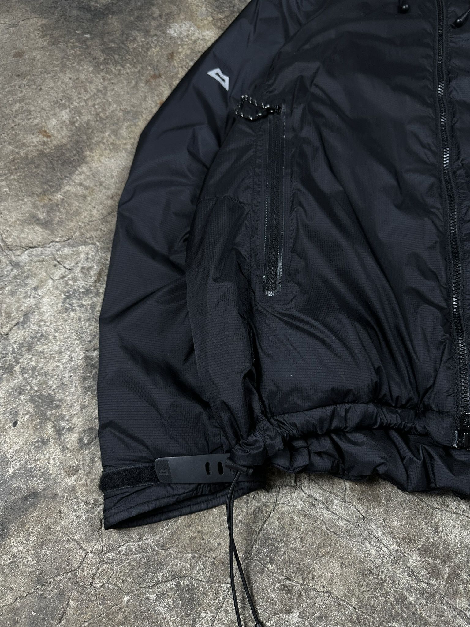 Mountain Equipment Mountain Equipment Nylon Ligh Zip Wind Jacket Size US L / EU 52-54 / 3 - 3 Thumbnail