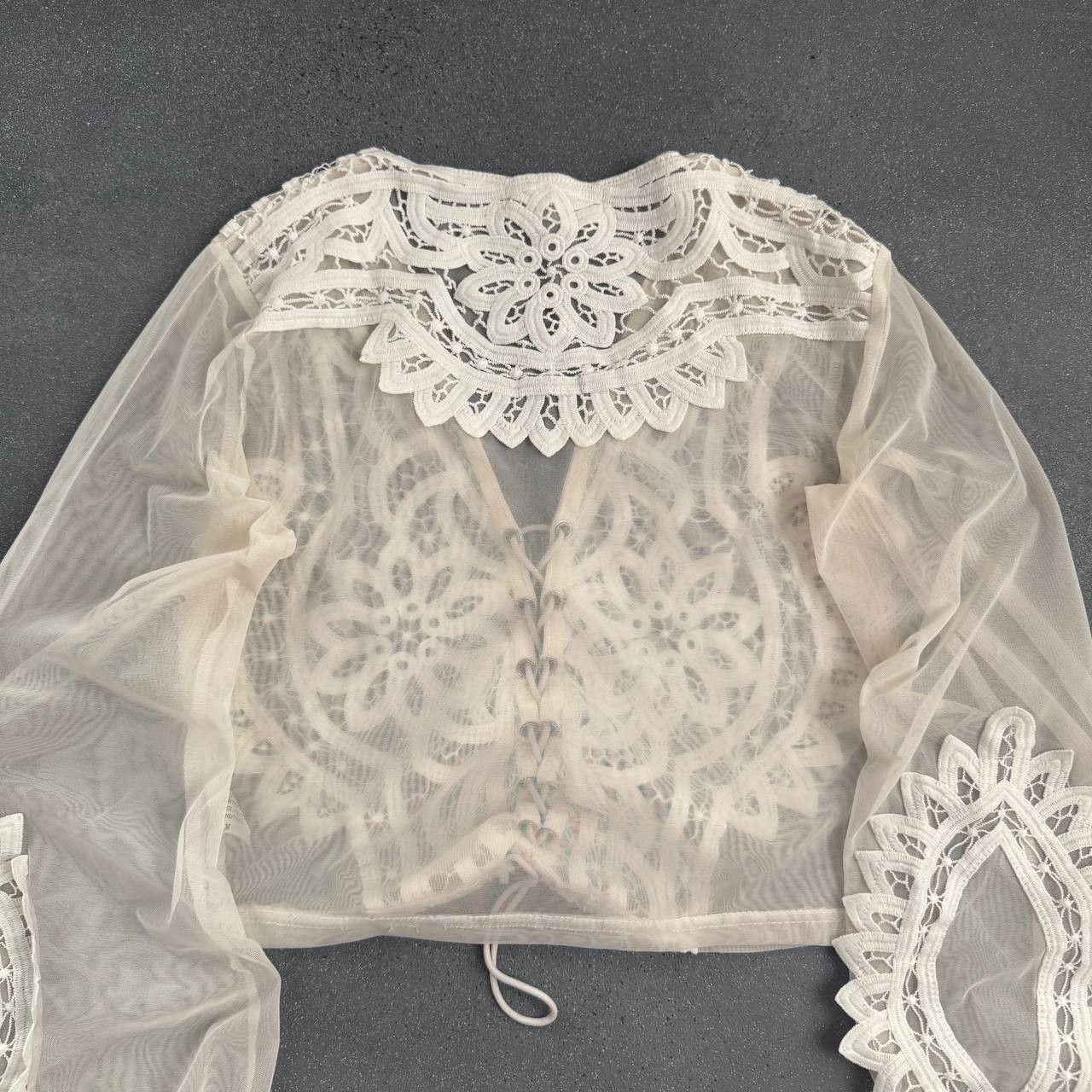 Japanese Brand Vintage Mesh Lace Long Sleeve Blouse Size M / US 6-8 / IT 42-44 - 8 Thumbnail