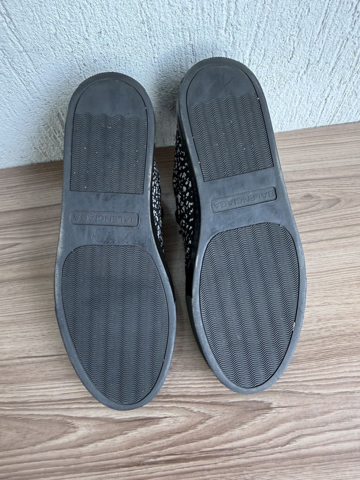 Balenciaga ❗️🕷️ Archival 🕷️Arena leather trainers Size US 10.5 / EU 43-44 - 16 Thumbnail
