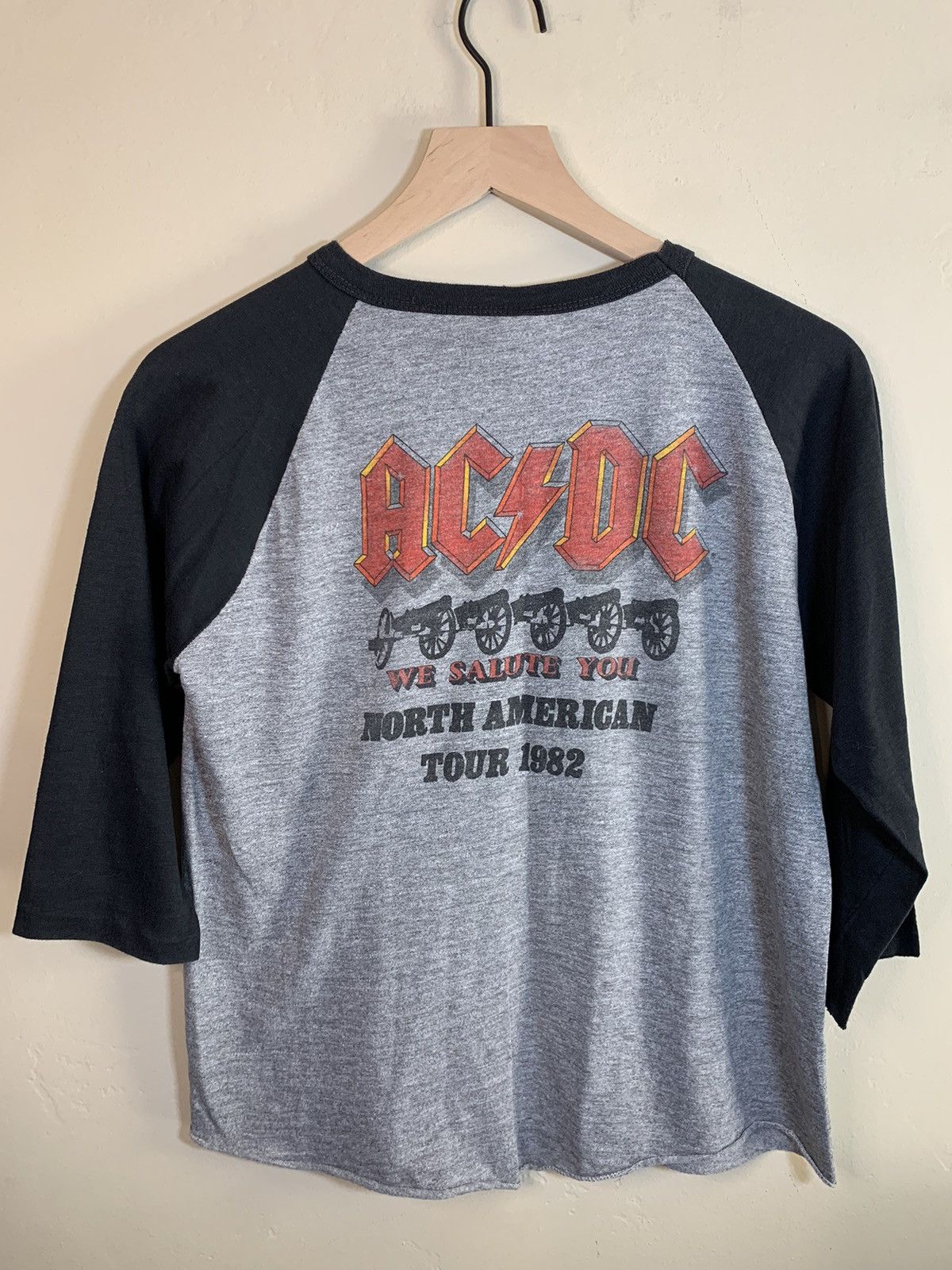 AC/DC × Band Tees × Vintage *RARE* Vintage 1982 AC/DC For Those About To Rock Tour Shirt Size US L / EU 52-54 / 3 - 2 Thumbnail