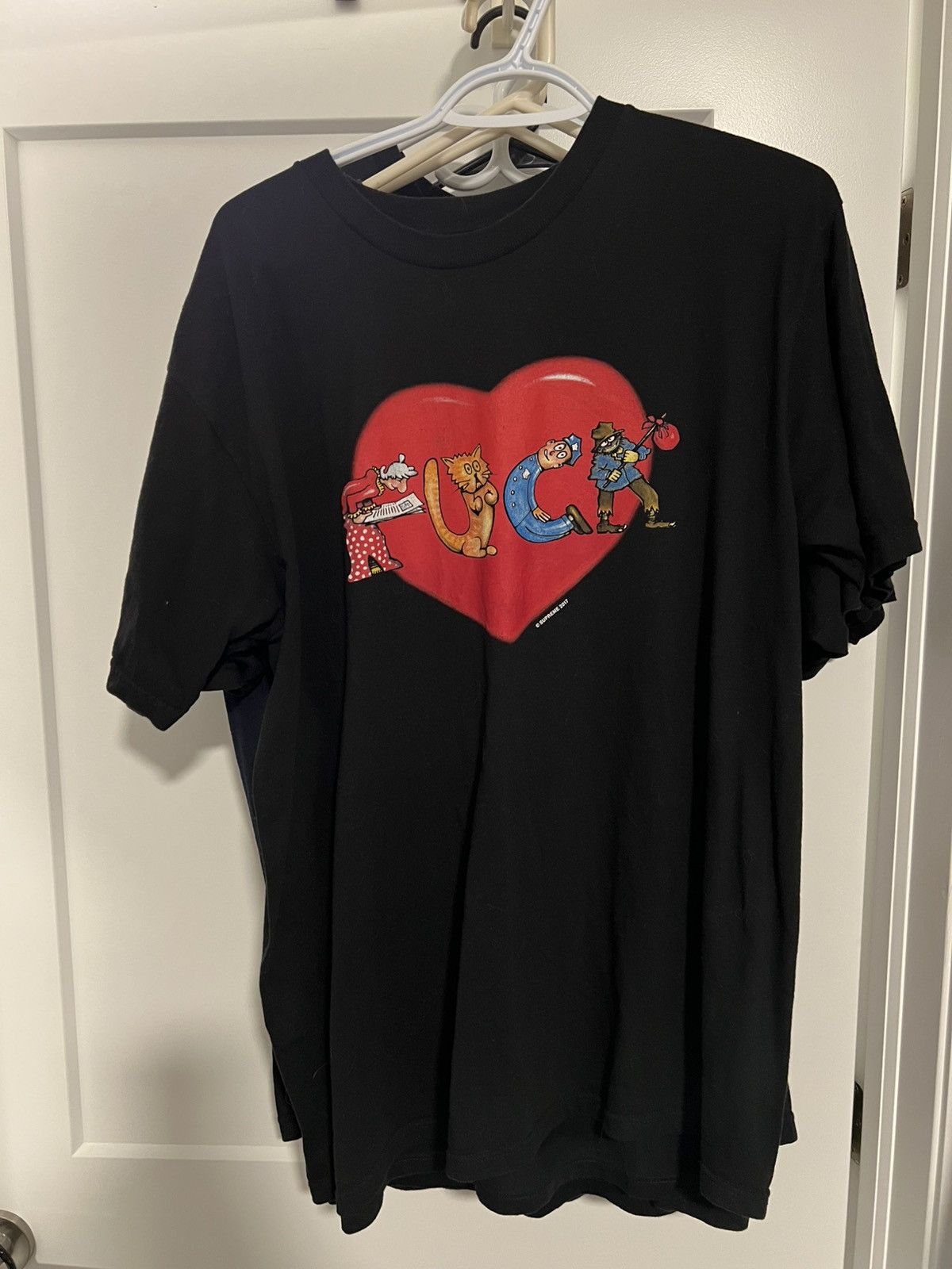 Supreme SUPREME “Fuck Love” T-Shirt 2017 Size US L / EU 52-54 / 3 - 1 Thumbnail