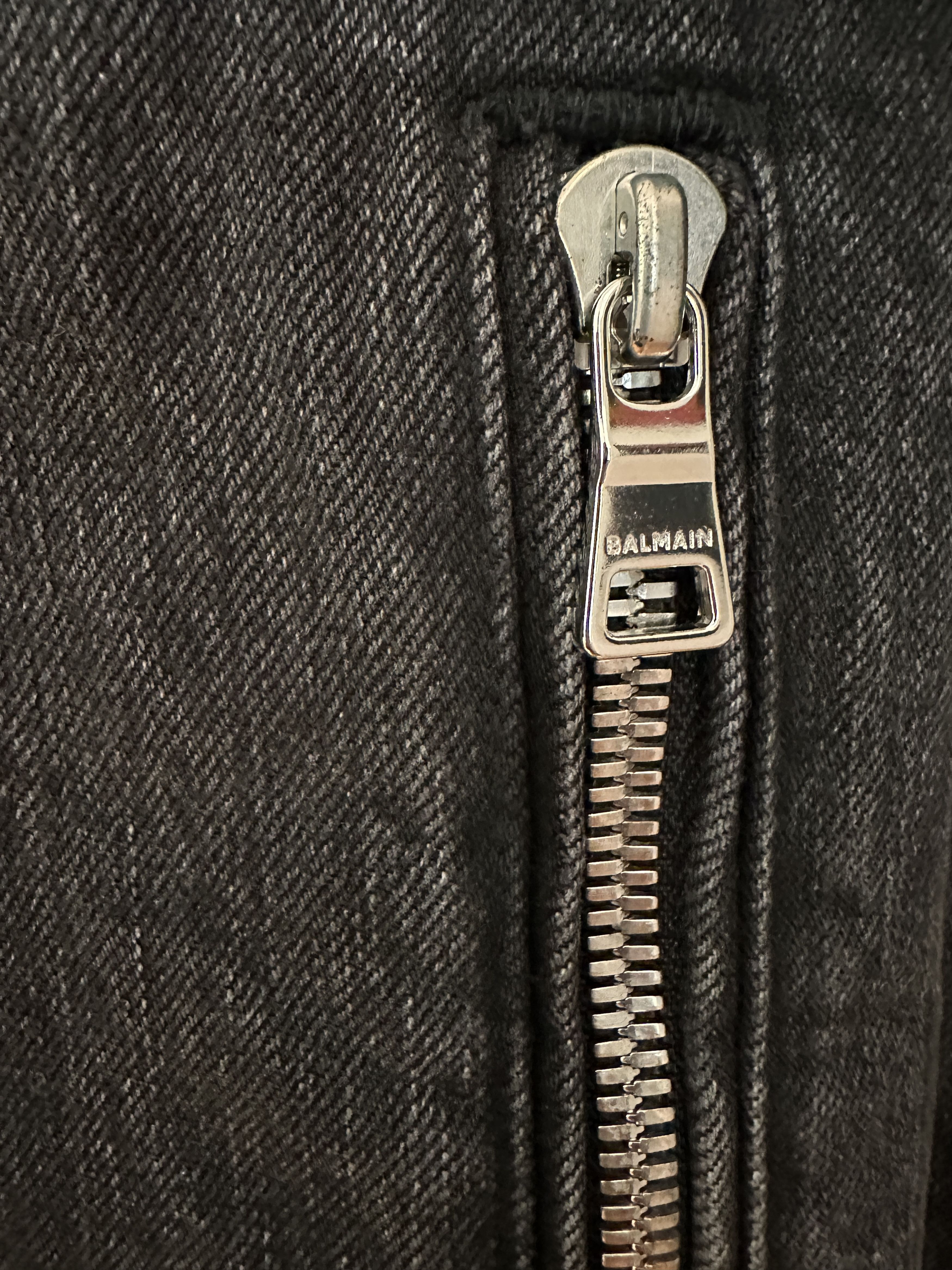 Balmain BALMAIN BLACK DISTRESSED DENIM PLEATED PLACKET JACKET Size US L / EU 52-54 / 3 - 3 Thumbnail