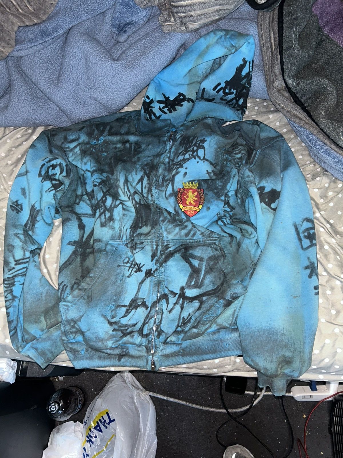 Balenciaga Balenciaga skater graffiti hoodie Size US XXS / EU 40 - 1 Thumbnail