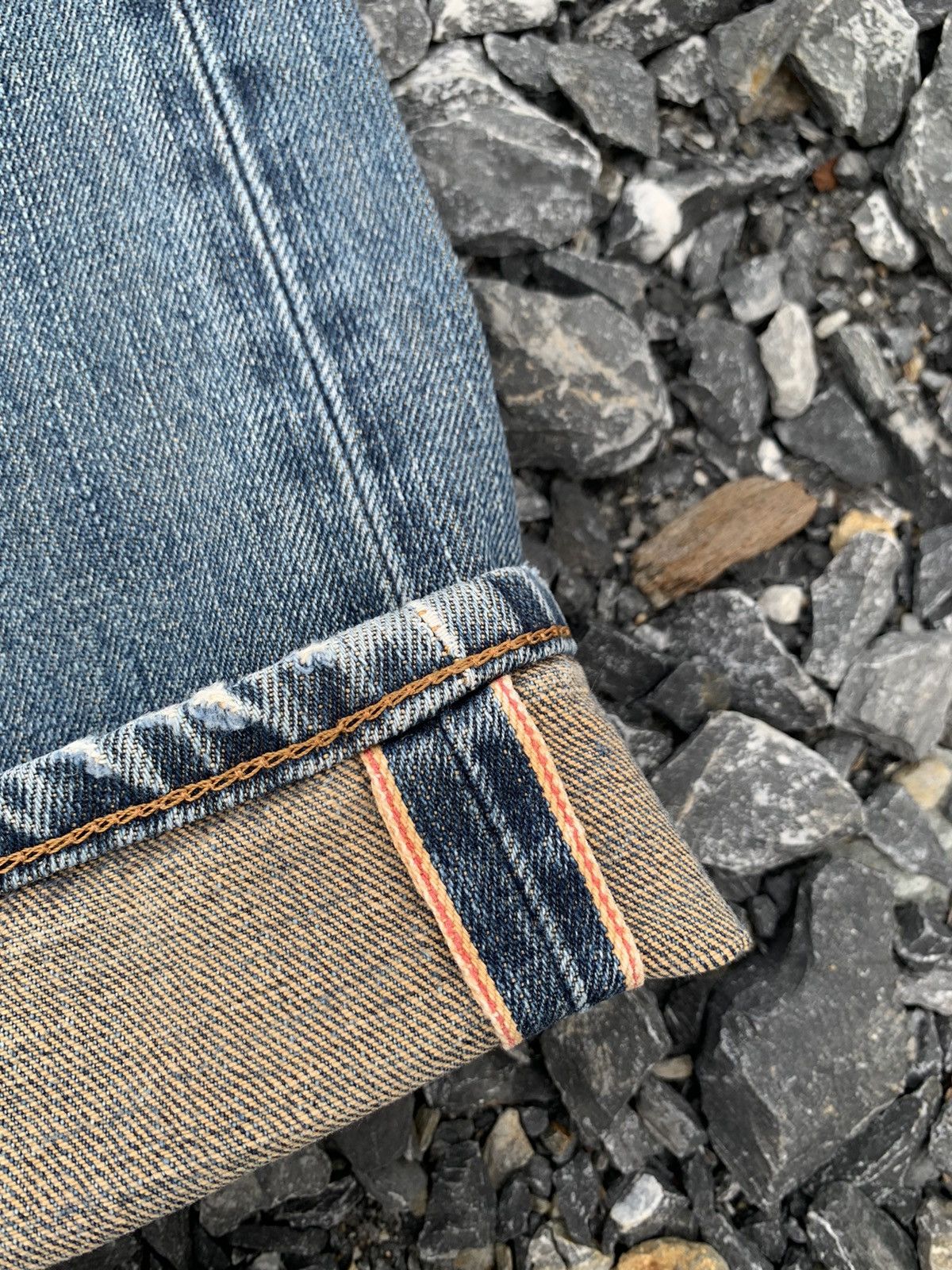 Edwin VINTAGE EDWIN 505 SELVEDGE RUSTY DISTRESSED JAPANESE DENIM Size US 31 - 6 Thumbnail