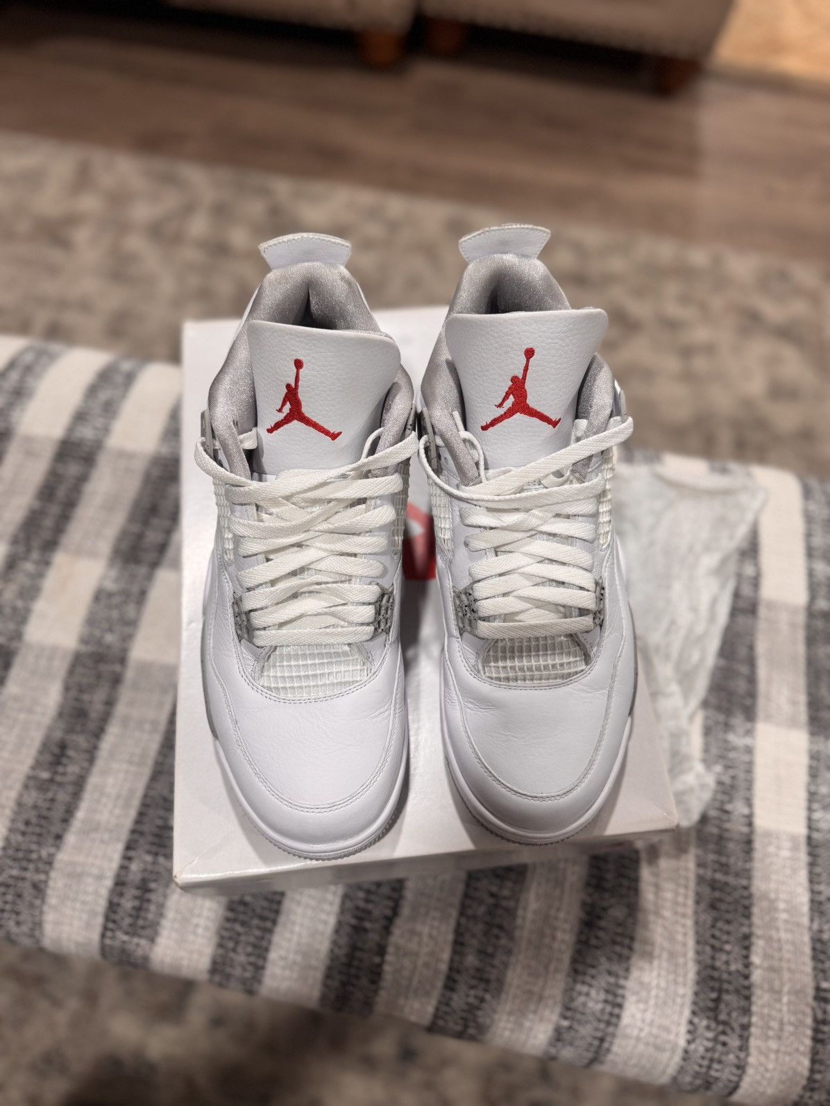 Nike Jordan 4 Oreo size 10.5 Size US 10.5 / EU 43-44 - 5 Thumbnail