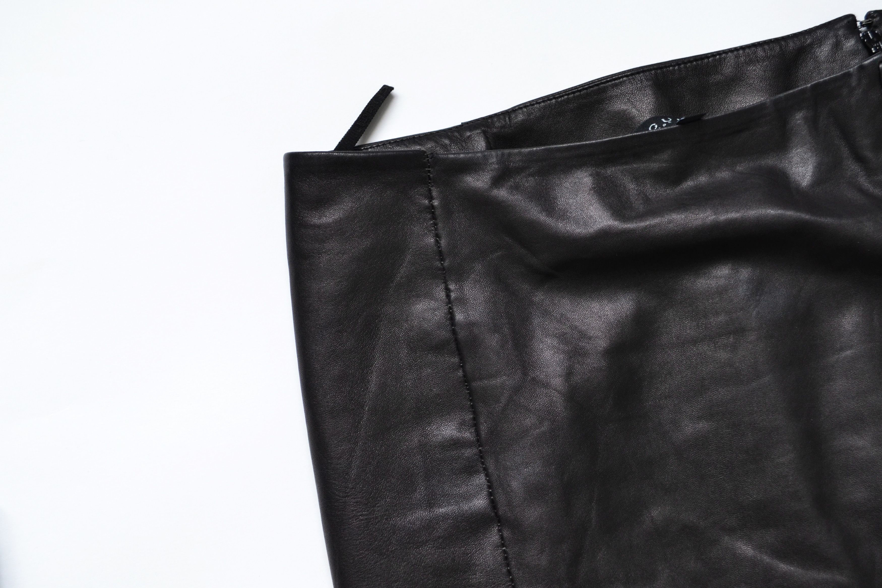 Gucci GUCCI Skirt Leather Mini Vintage 90s Black TOM FORD Size 27" / US 4 / IT 40 - 6 Thumbnail