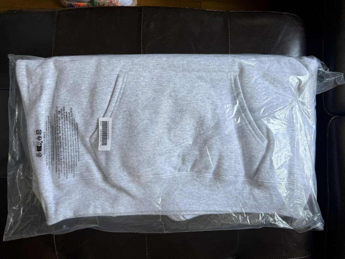 Supreme Supreme Blackletter HOODED SWEATSHIRT Hoodie Ash Grey Sz XL Size US XL / EU 56 / 4 - 4 Thumbnail