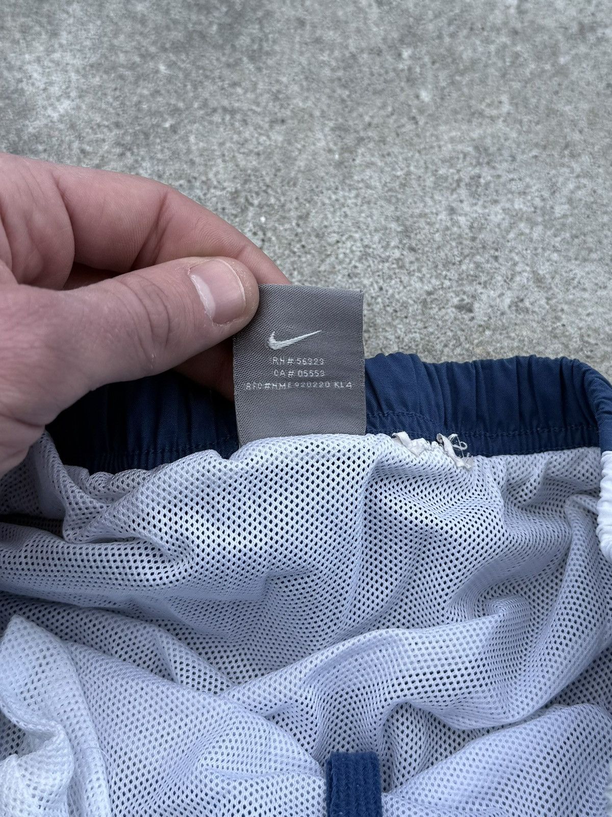 Other Vintage Nike 90s y2k streetwear nylon track shorts Size US 30 / EU 46 - 16 Thumbnail
