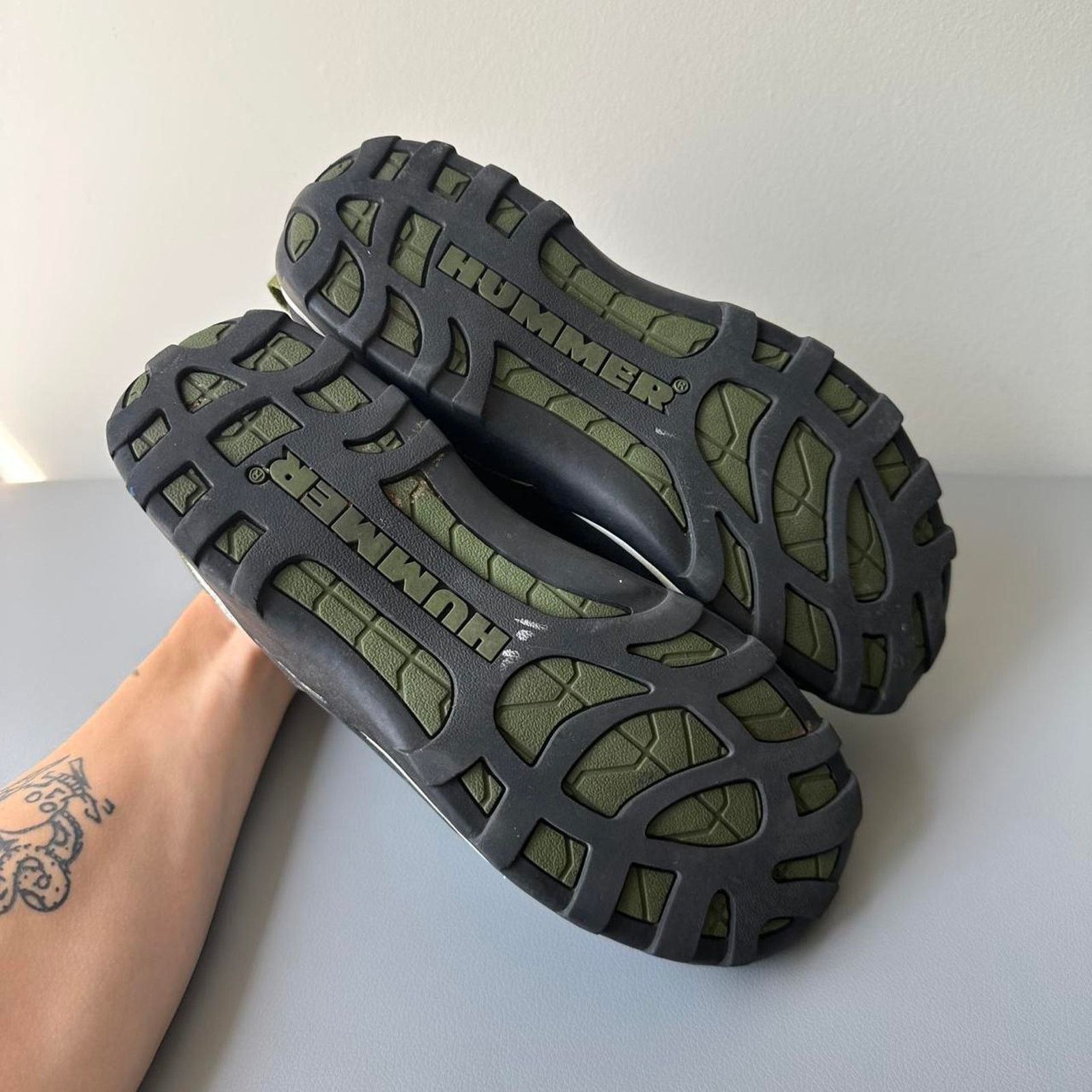 Other × Vintage Vintage Green Hummer Truck Car Low Top Sporty Sneaker Shoe Size US 8 / EU 41 - 6 Thumbnail