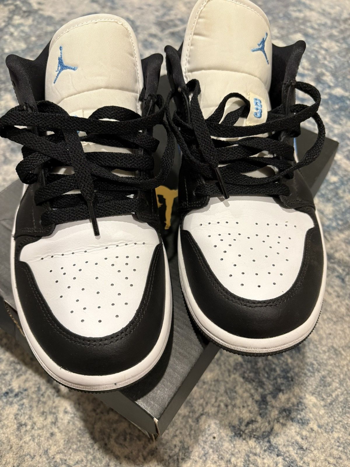 Nike Air Jordan 1 Low 'Black University Blue' Size US 10 / EU 43 - 7 Thumbnail