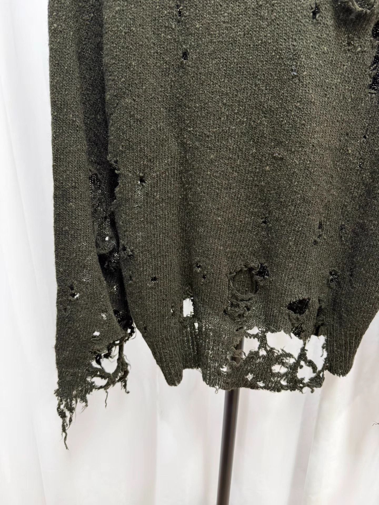 Comme des Garcons Homme Comme des Garçons Homme 90s Ripped Knit K20 Size US XL / EU 56 / 4 - 7 Thumbnail