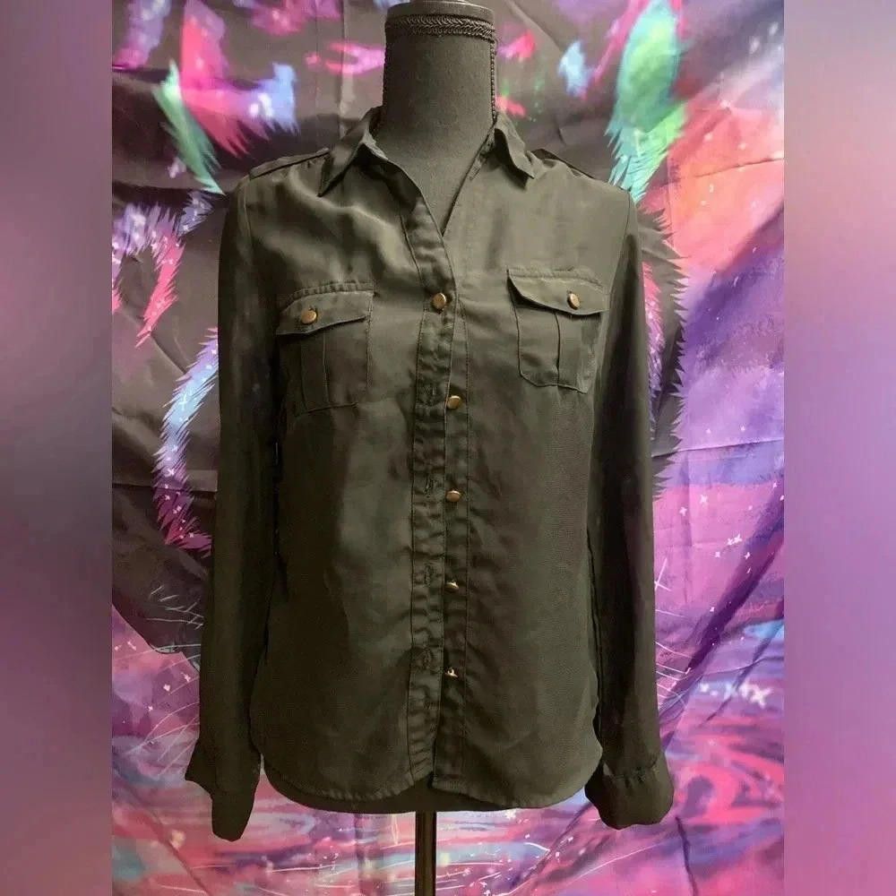 Designer Stylish Long Sleeve Button-Up Shirt with Pocket Detail Size S / US 4 / IT 40 - 1 Thumbnail