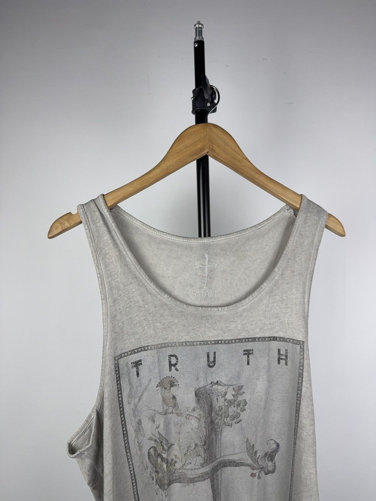 Japanese Brand Vintage Y2K Anat Garde Truth Cross Bones faded tank top Size US S / EU 44-46 / 1 - 2 Thumbnail