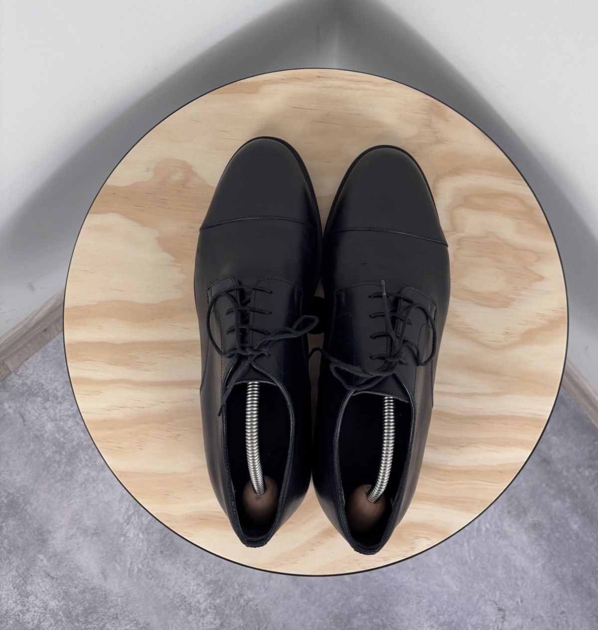 Hermes Hermes Men’s Black Leather Cap Toe Derby Dress Shoes Size US 8 / EU 41 - 12 Thumbnail