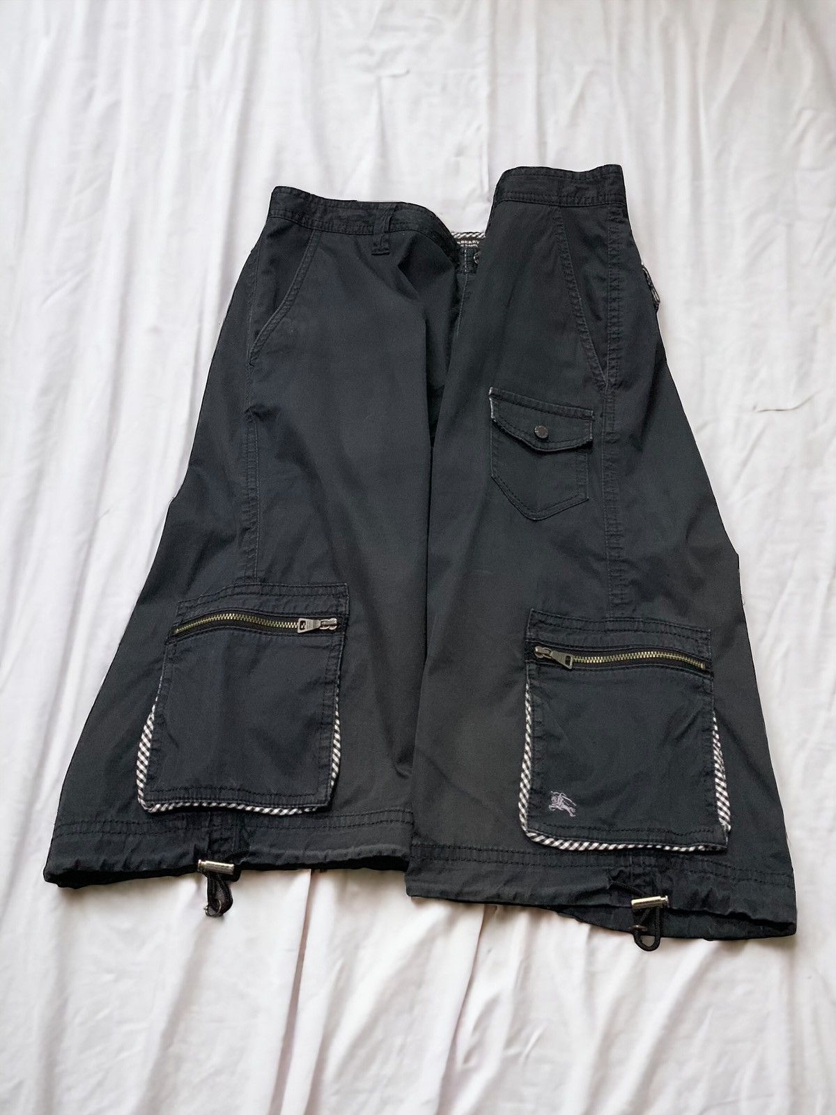 20471120 × Burberry × Designer BURBERRY Black Label Multipockets Outdoor Tech Short Pants Size US 29 - 3 Thumbnail