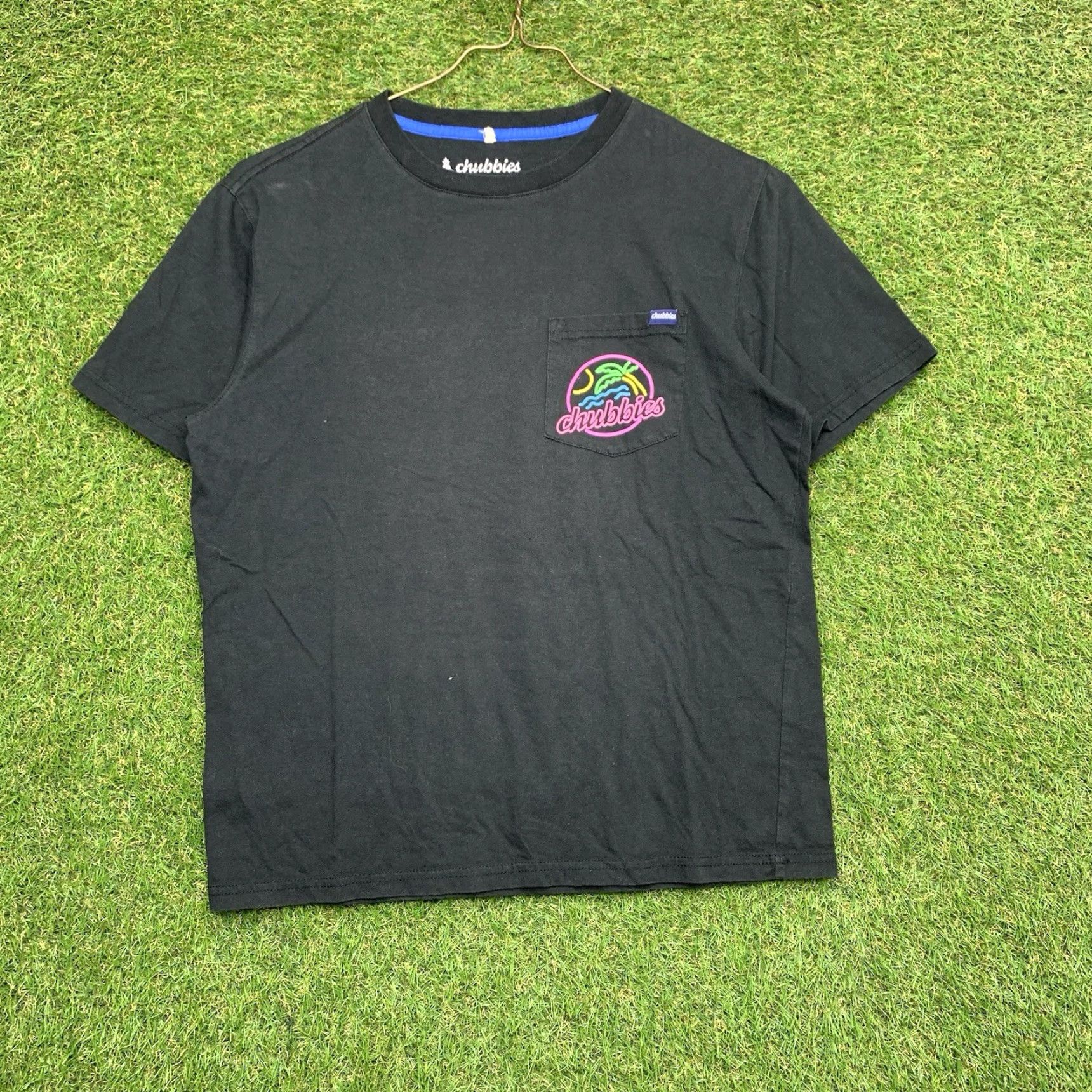 Chubbies Chubbies T-Shirt Mens Small Black Pineapple Neon Sign Y2K “The Apple Of My Eye” Crew Neck Short Sleeve Graphic Print Vintage No Size US S / EU 44-46 / 1 - 2 Thumbnail