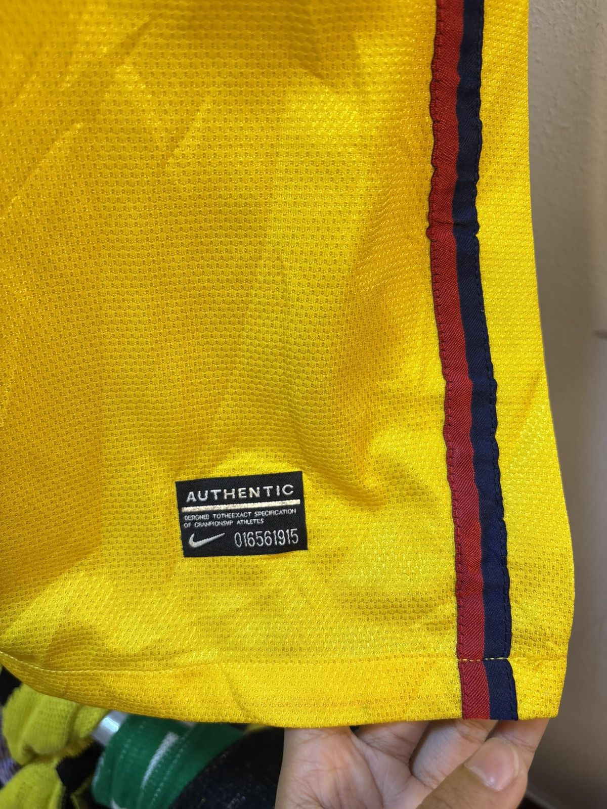 Nike 2012 FC Barcelona Away Kit MESSI 10 Size US L / EU 52-54 / 3 - 11 Thumbnail